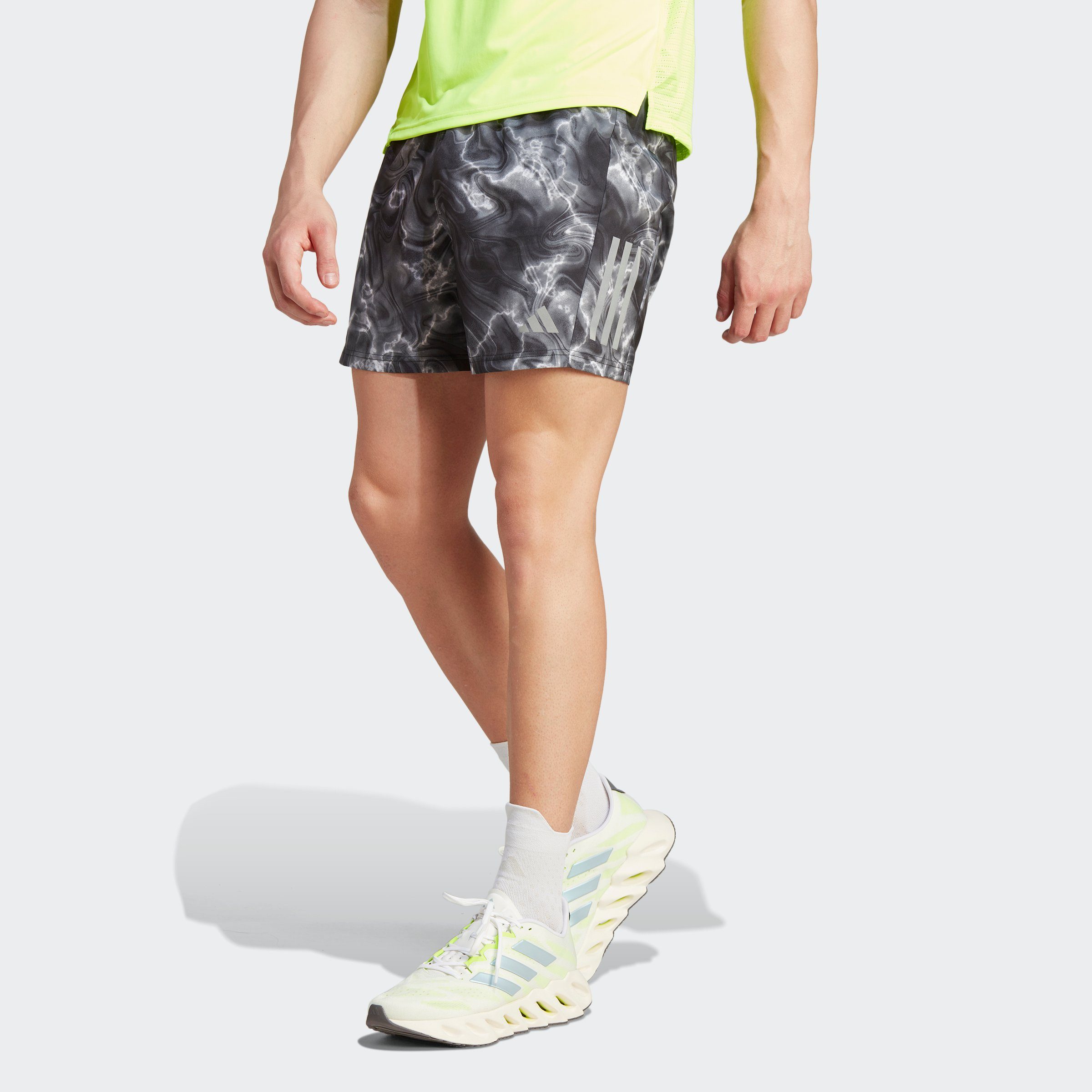 adidas Performance Laufshorts OTR SHORT AOP 1 tlg Feuchtigkeitsabsorbierend