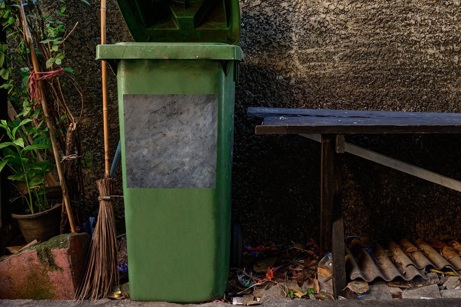 Mülltonne, (1 Mülleimer-aufkleber, Abfalbehälter Sticker, Industriell - Wandsticker - St), MuchoWow Verwittert Schiefer Grau - Container,