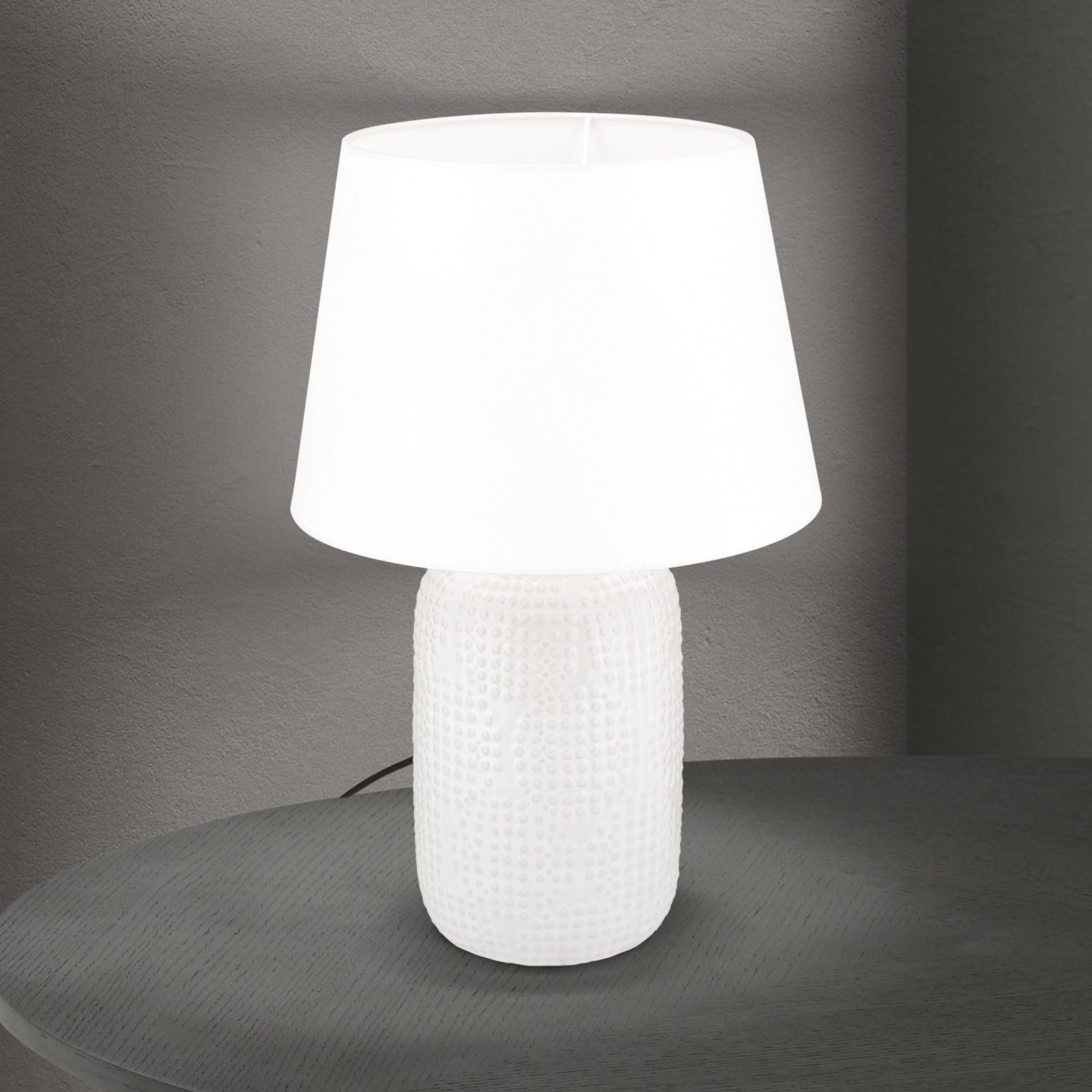 Licht-Erlebnisse Nachttischlampe ERNST, ohne Leuchtmittel, Stoff Keramik 51 cm hoch Weiß Creme E27 Modern Keramiklampe