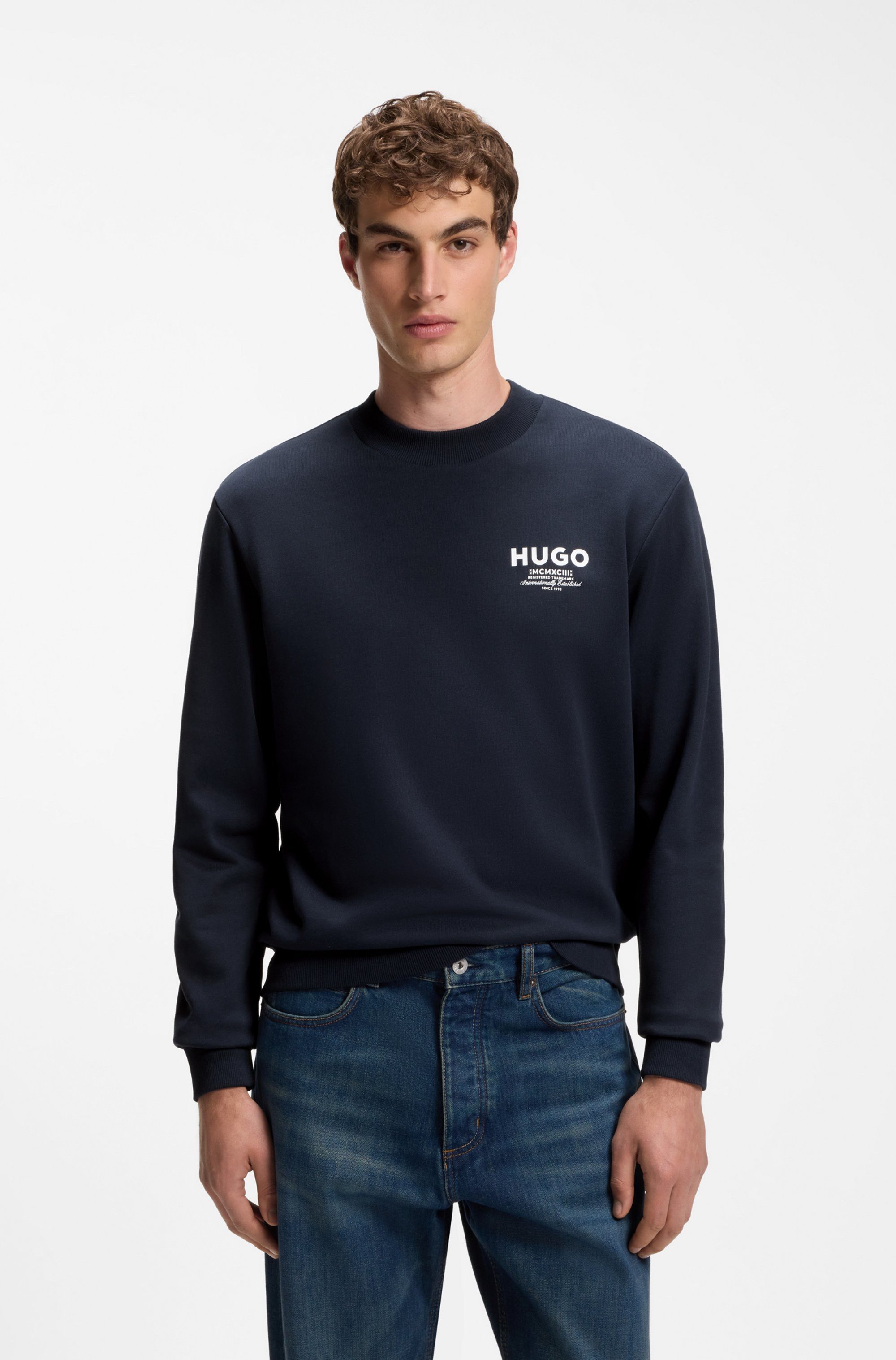 HUGO Sweatshirt Nespon Rundhalsausschnitt, Regular Fit, reine Baumwolle