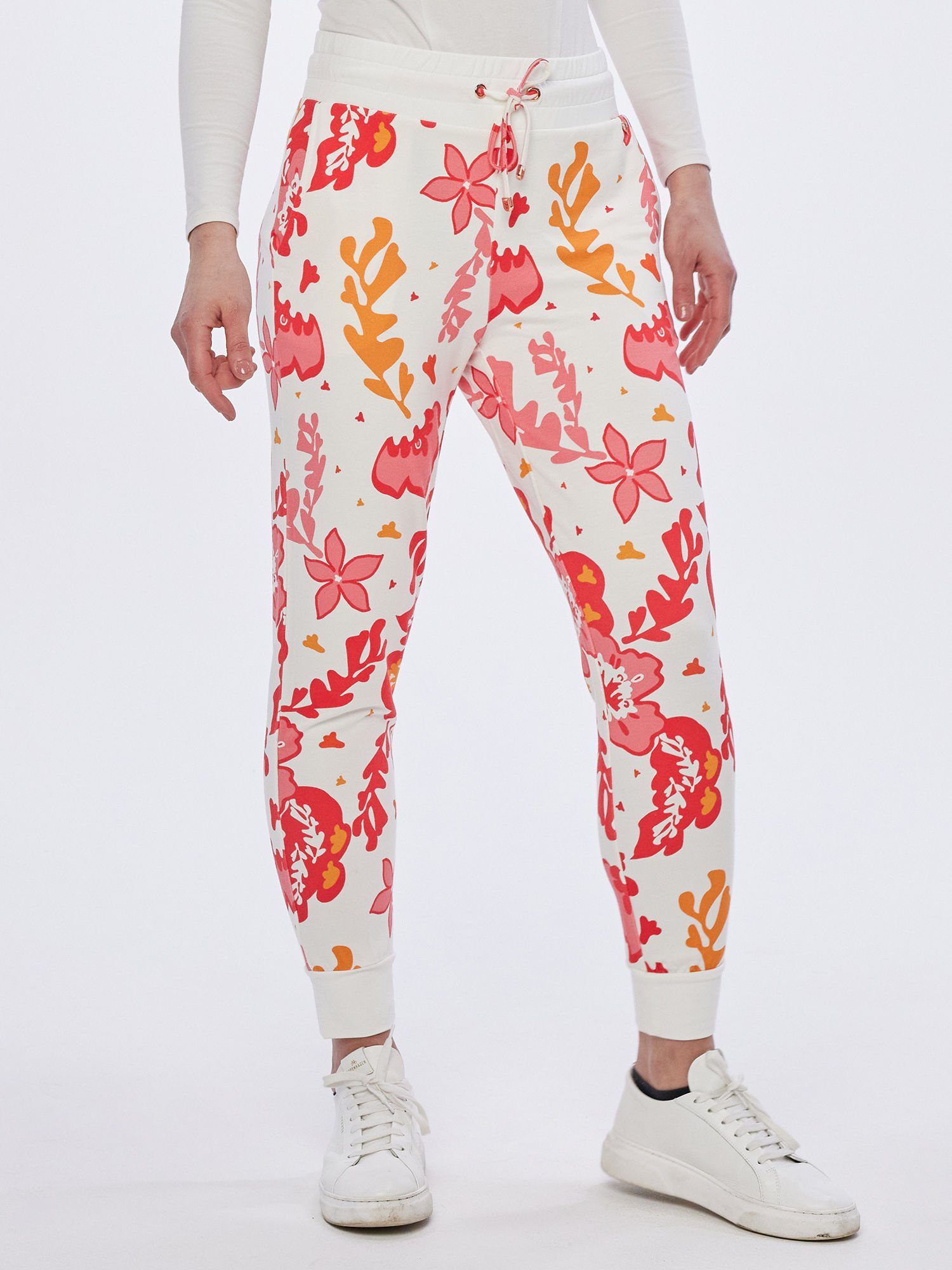 MONACO blue WEEKEND Jogger Pants Sweathose figurumspielend mit Blüten-Motiv