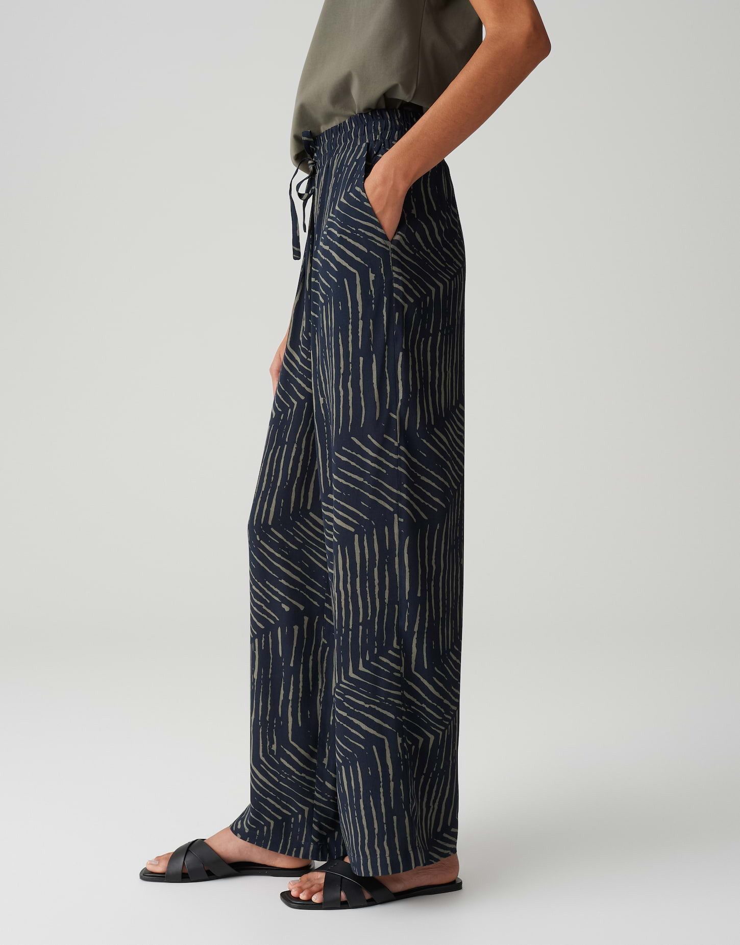 OPUS Stoffhose MAROU PALM LEAVES mit Komfortbund