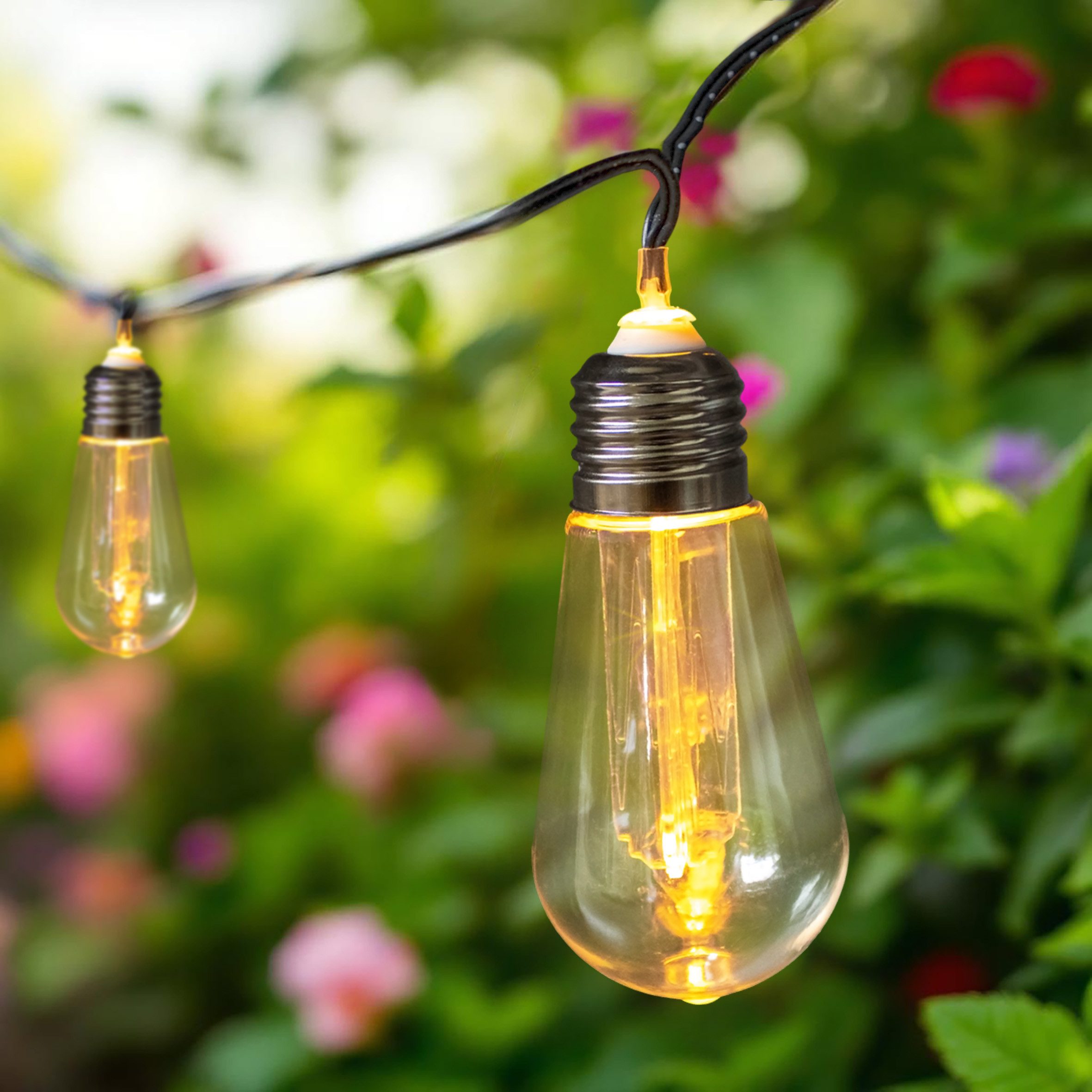 Spetebo LED-Lichterkette Deko Beleuchtung mit 10 LED Glühbirnen - 450 cm - mit Netzstecker, 10-flammig, mit Timer