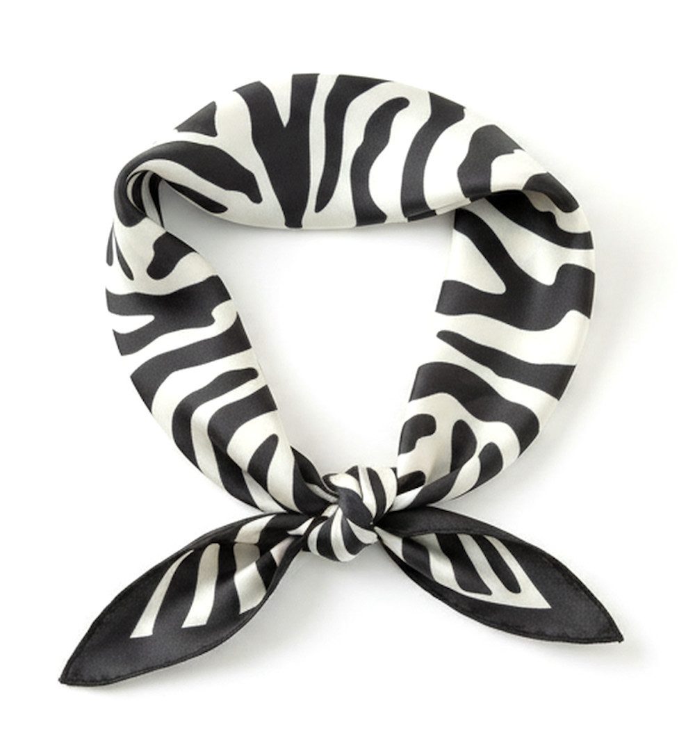 LK Trend & Style Halstuch Zebra-Quadrat-Schal 70x70 Seidenoptik, Das leichte Material liegt großartig auf deiner Haut