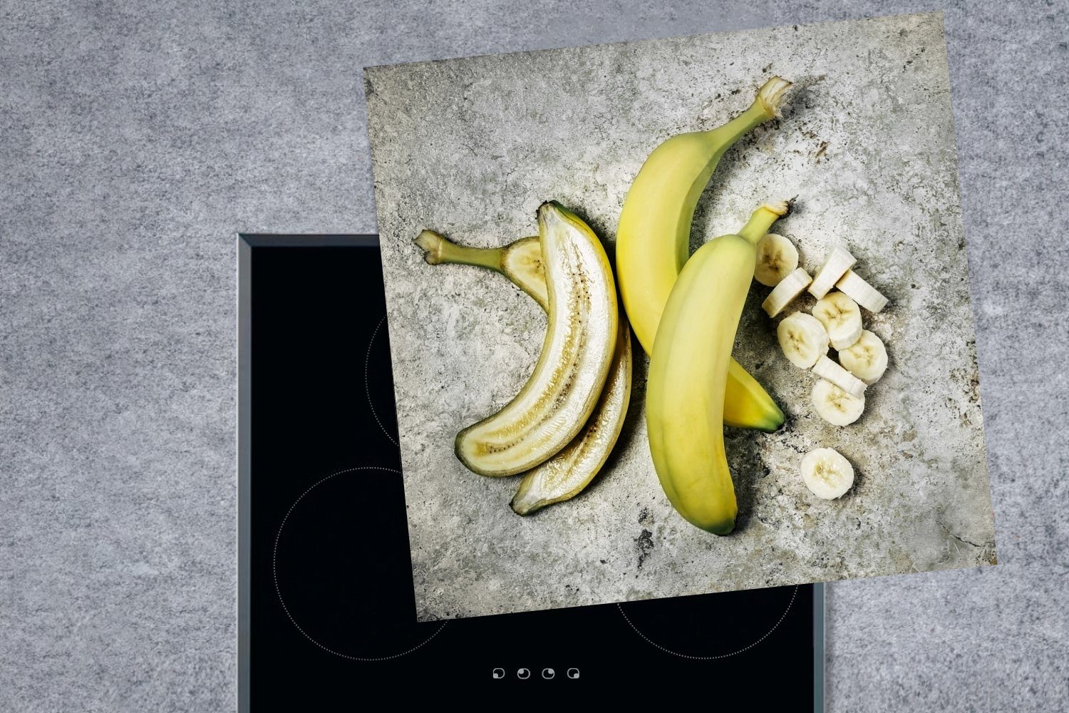 Vinyl, tlg), Banane - küche MuchoWow für Stein, (1 Herdblende-/Abdeckplatte cm, Obst - 78x78 Arbeitsplatte Ceranfeldabdeckung,
