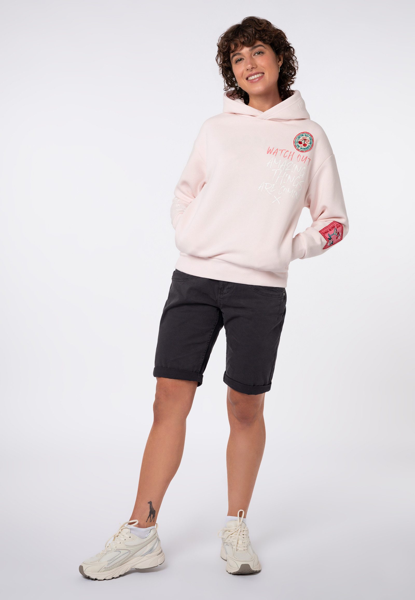 Eight2Nine Kapuzenpullover Damen Hoodie mit auffälligem Pigmentprint Sweater, Kapuzensweatshirt mit seitl. Eingrifftaschen
