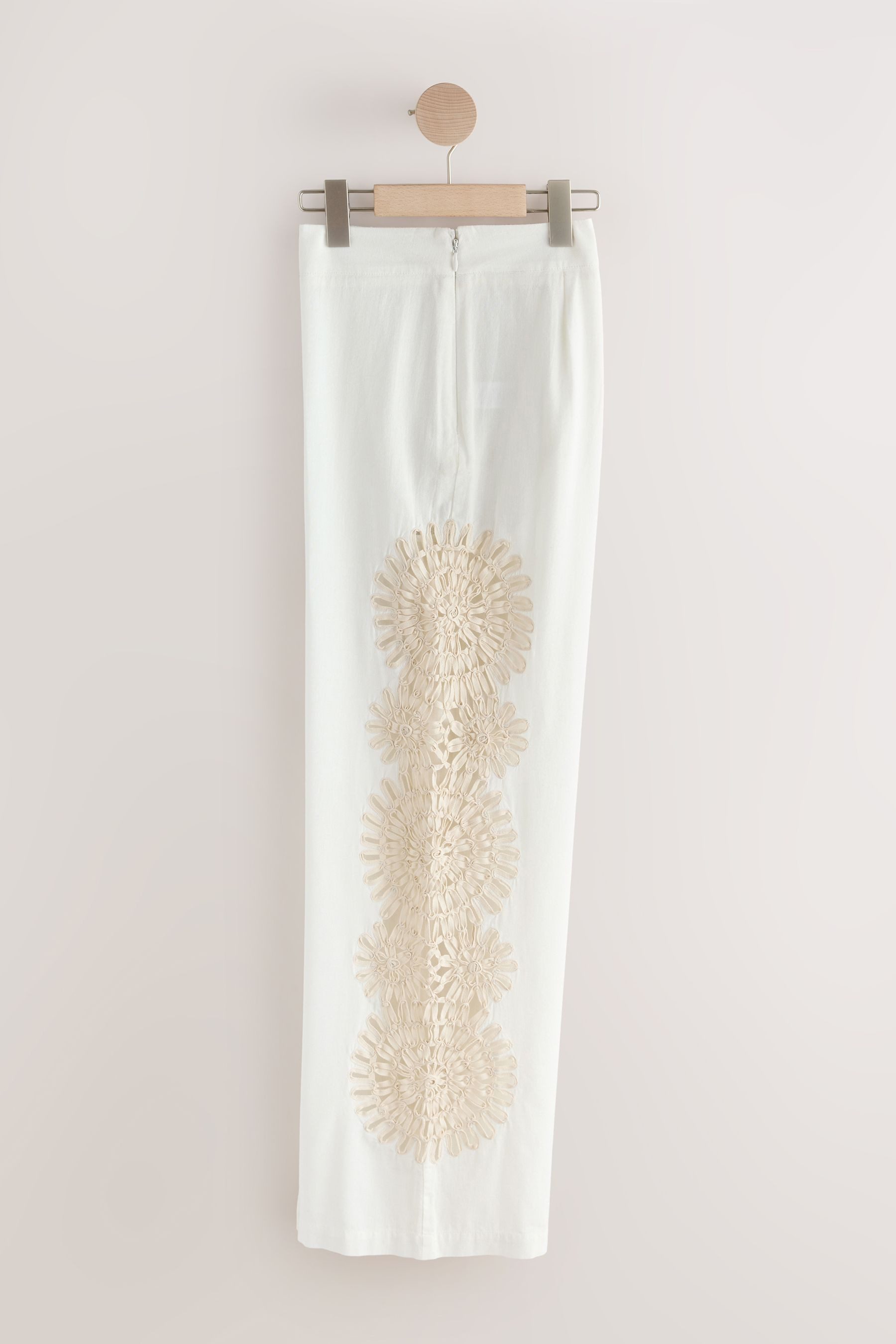 Next Palazzohose Leichte Hose mit weitem Bein und Häkeleinsatz (1-tlg) – Bild 2 von 4