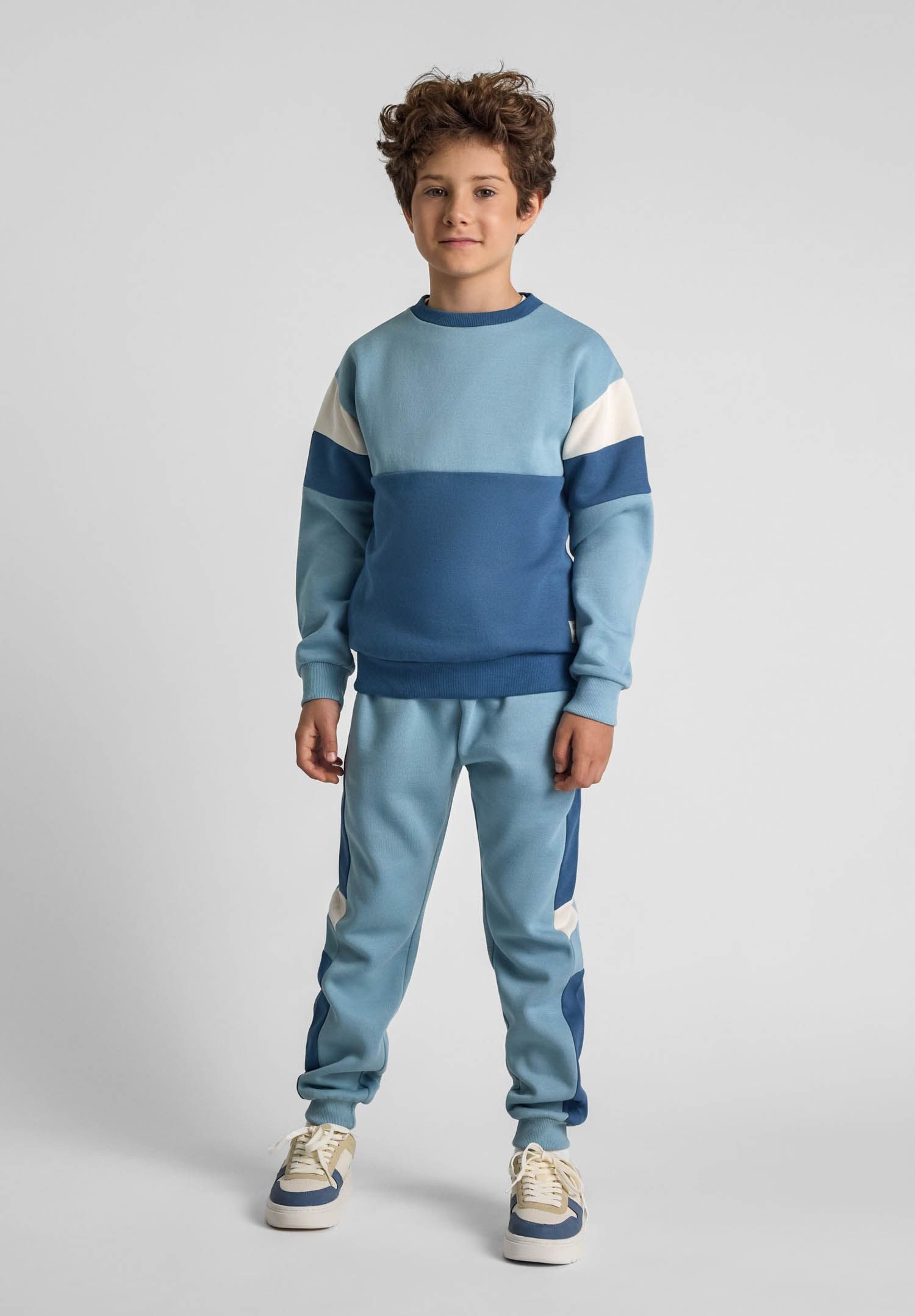 Trainingsanzug Sweat Anzug in Colorblock in Kontrastfarben (2y-14y)