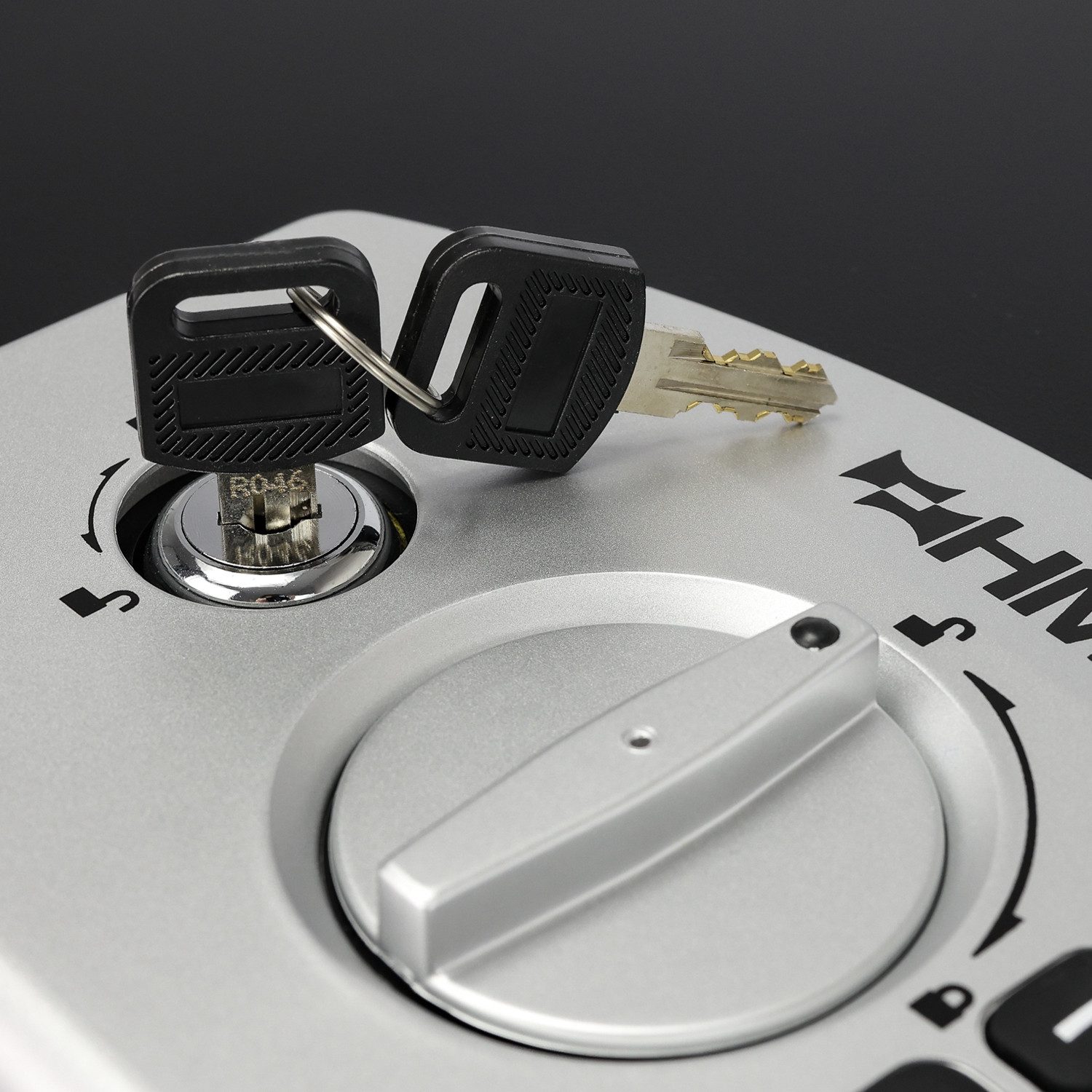 HMF Geldkassette kleiner Tresor mit Elektronikschloss, Dokumentenkassette, Aufbewahrung von DIN A4 Dokumenten, 32,5 x 25,5 x 12,5 cm, schwarz