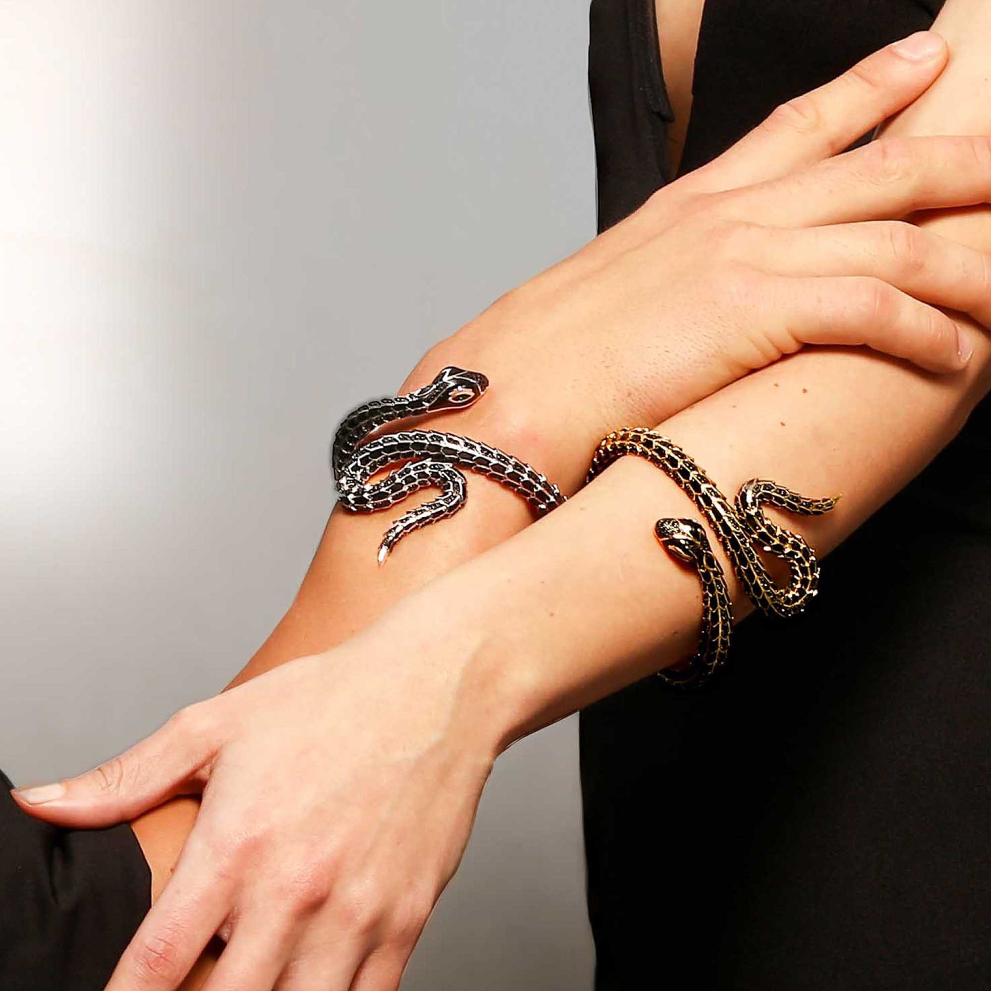 Seinerzeit FLORA & FAUNA Silberarmband Fangor Schlangen Armreif L - 20,0 cm (1-tlg), Material: 925 Sterling Silber, vergoldet mit Emaille