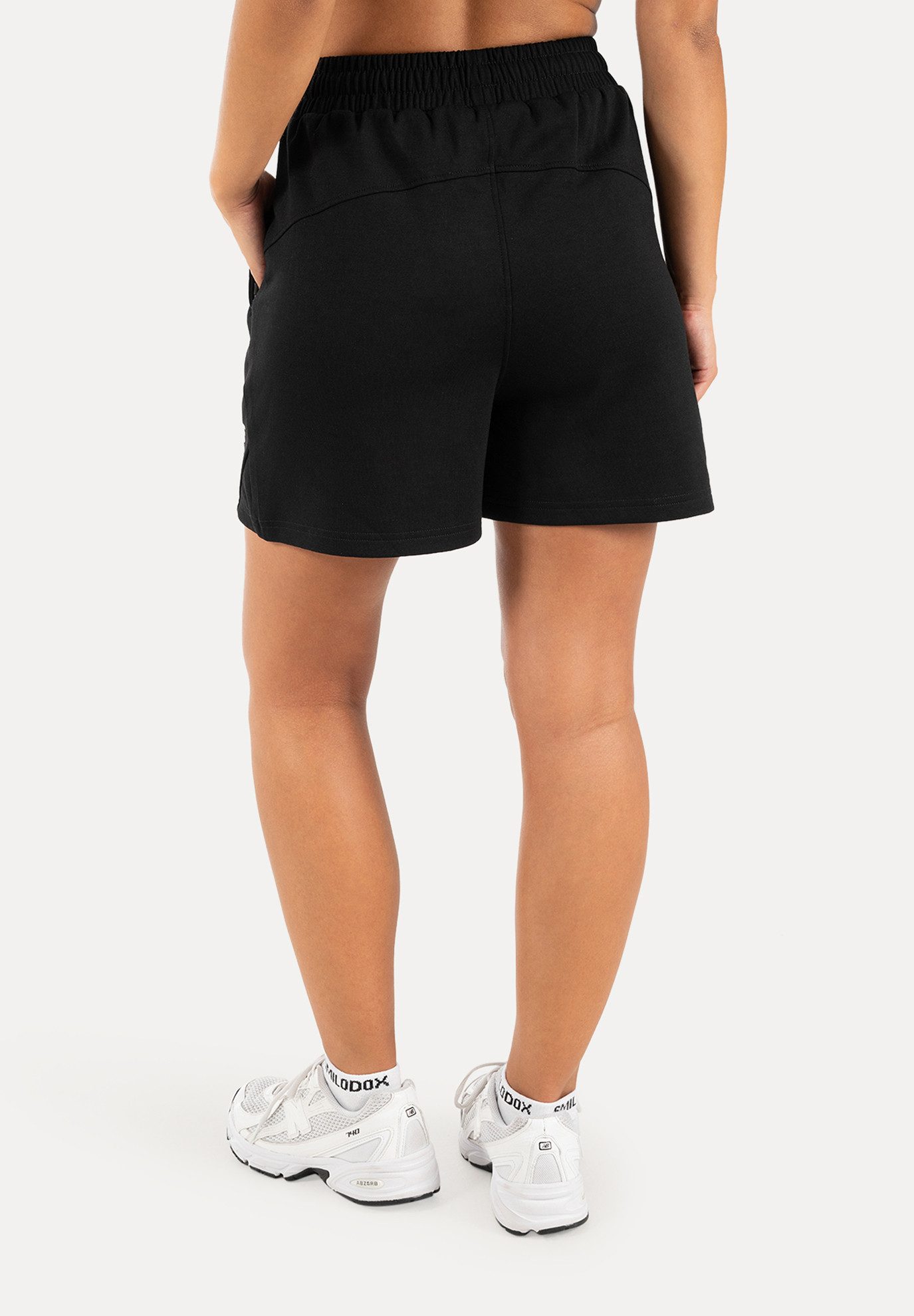 Smilodox Shorts Nerela Damen, Laufshorts, kurze Hose, für Gym, Fitness, Running Reissverschluss Seitentaschen, Elastischer Bund, Schweißabsorbierend