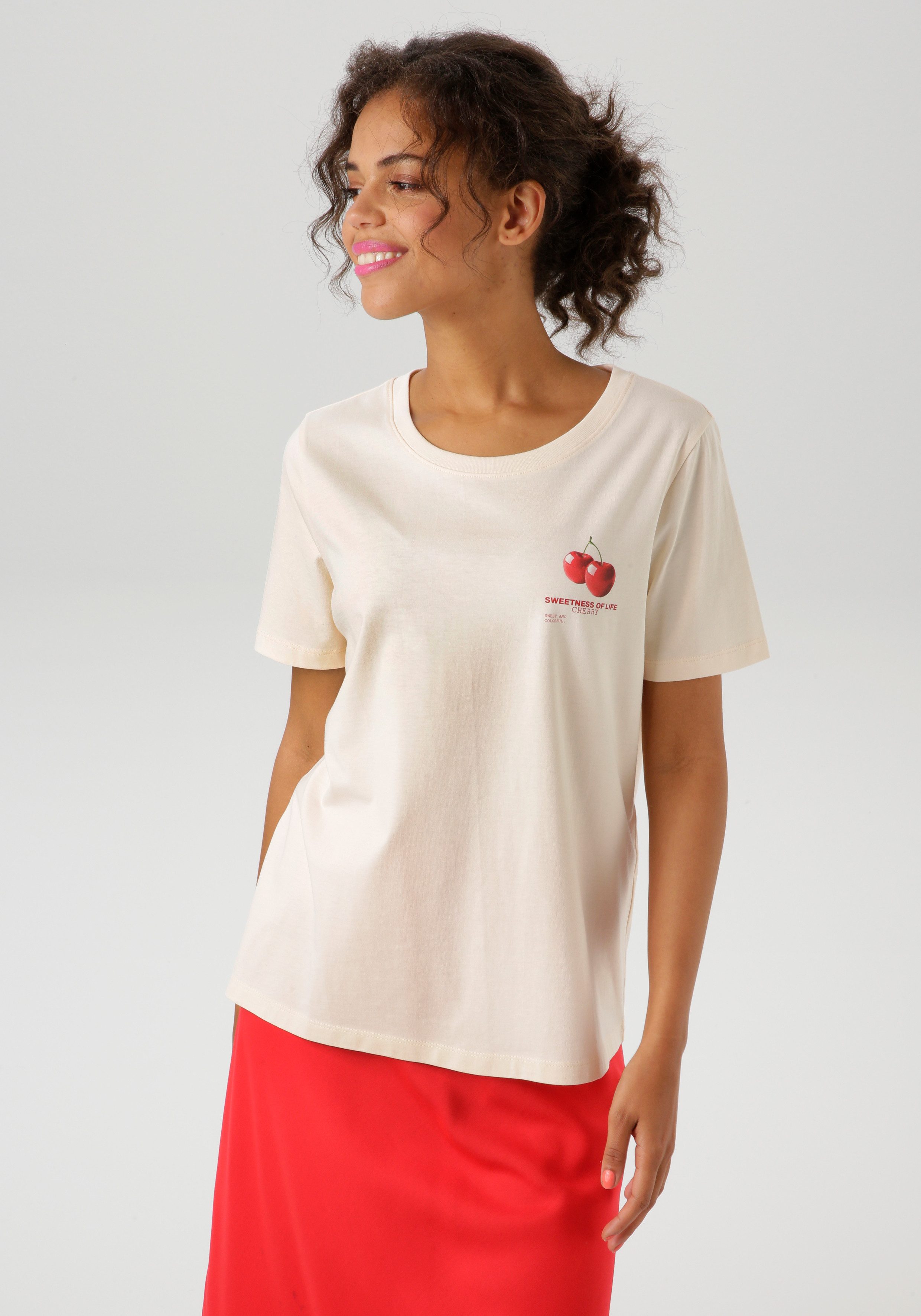 Aniston CASUAL T-Shirt, im Rücken mit Kirschen und Schriftzügen bedruckt günstig online kaufen