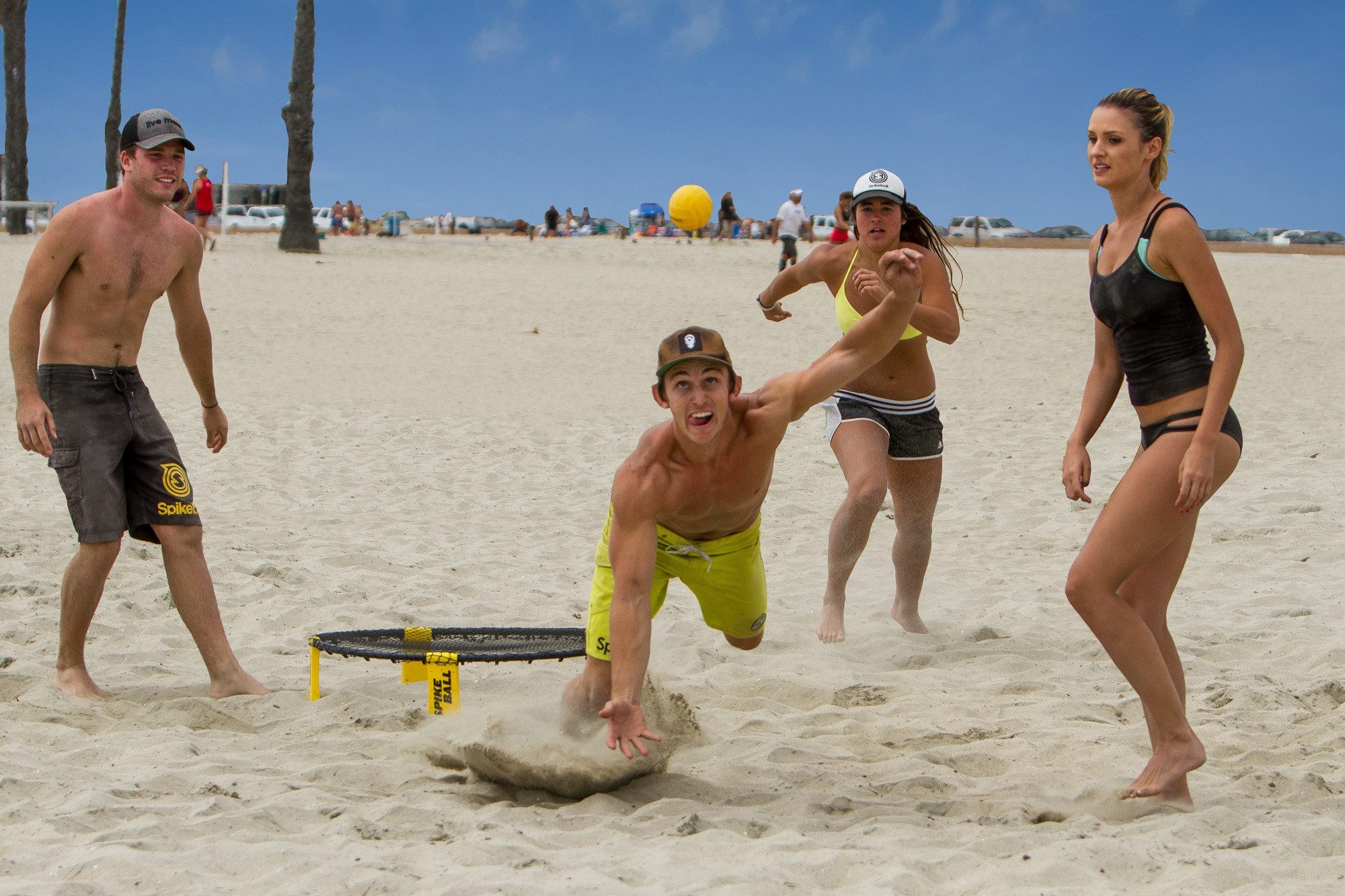 Spikeball Roundnet-Spiel Standard Set Gartenspiel, (6-tlg), Outdoor- Indoor-Spiele, Netzdurchmesser: 90 cm