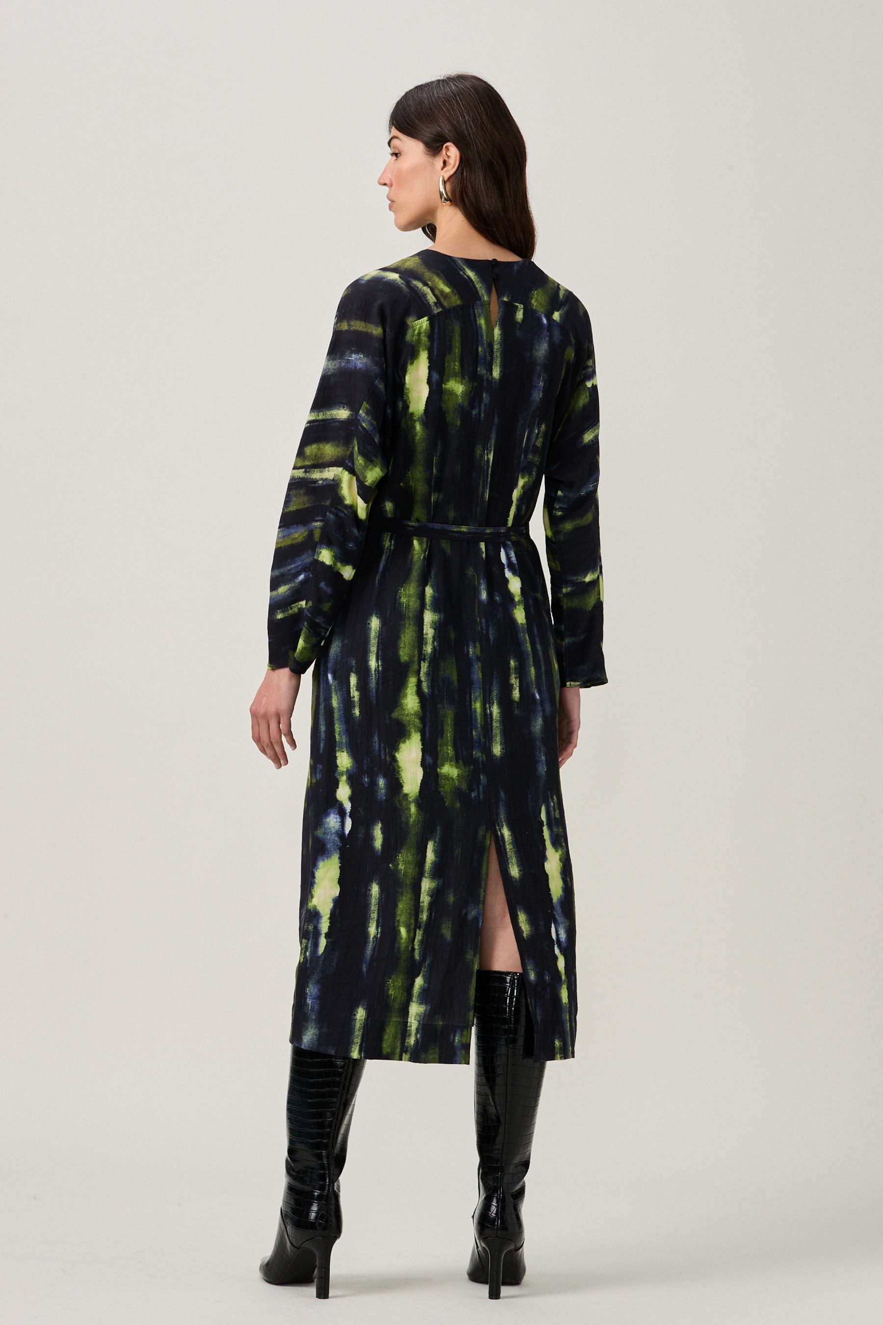 Next Midikleid Langärmeliges Midikleid mit Fledermausärmeln günstig online kaufen