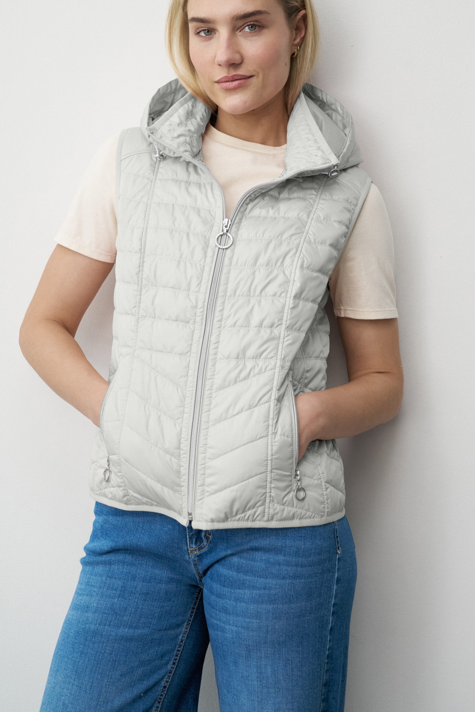 Barbara Lebek Steppweste moderne Steppweste oder Gilet für Damen mit Kapuze