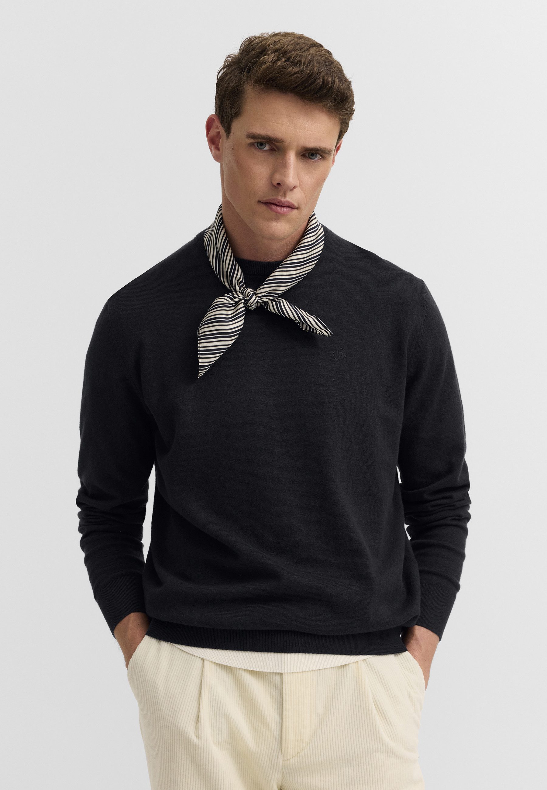 Rundhalspullover Regular Fit