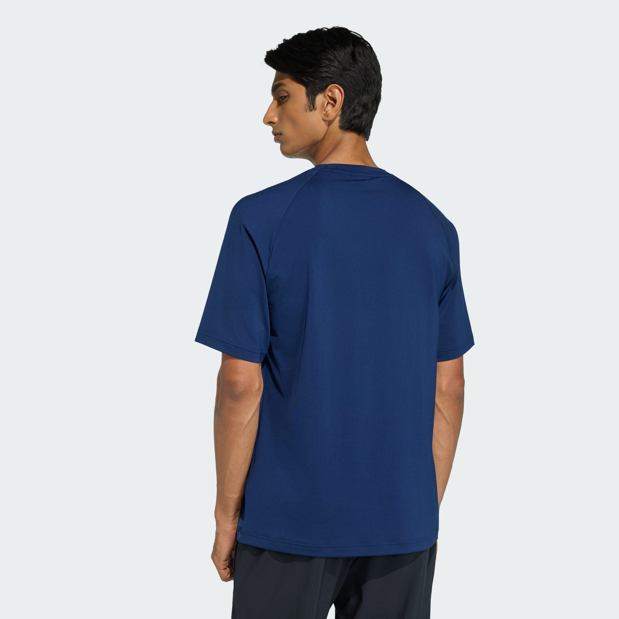 adidas Originals T-Shirt TECH TREFOIL ESSENTIALS POLYESTER T-SHIRT (1-tlg) – Bild 2 von 5