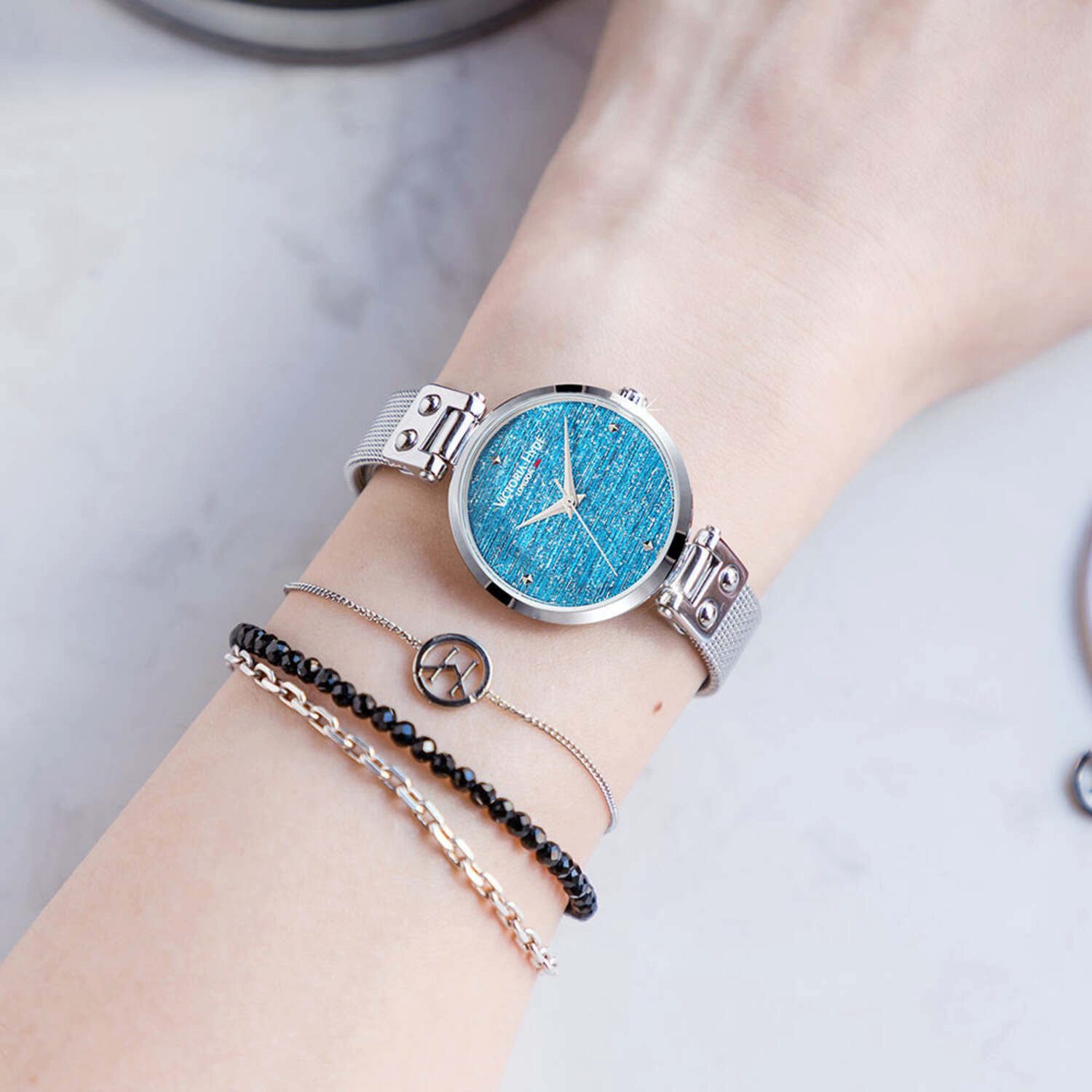 Victoria Hyde Quarzuhr Quarzuhr Edelstahlband, Zirkonia-Kristalle, neue Kollektion Mesh-Armband, (1-tlg., Kein Set)
