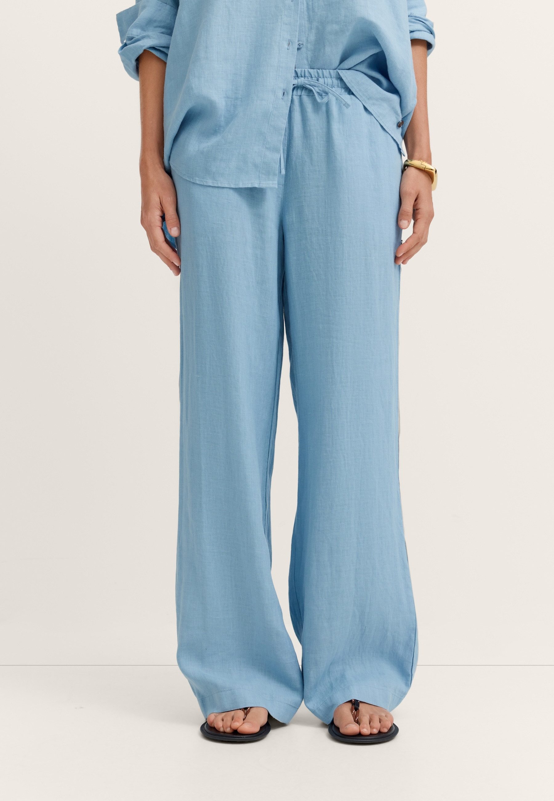 bugatti Leinenhose Modern Fit mit entspannter Bundlösung