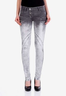 Cipo & Baxx Bequeme Jeans mit trendigen Ziernähten