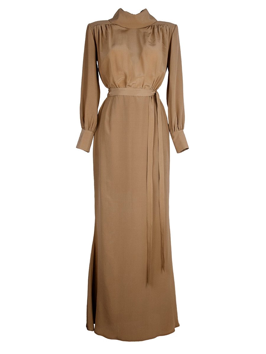 RUA & RUA Cocktailkleid Seidenkleid Lang Maxikleid aus Crepe de Chine mit hohem Kragen Bodentiefe Длина für eine fließende, feminine Silhouette