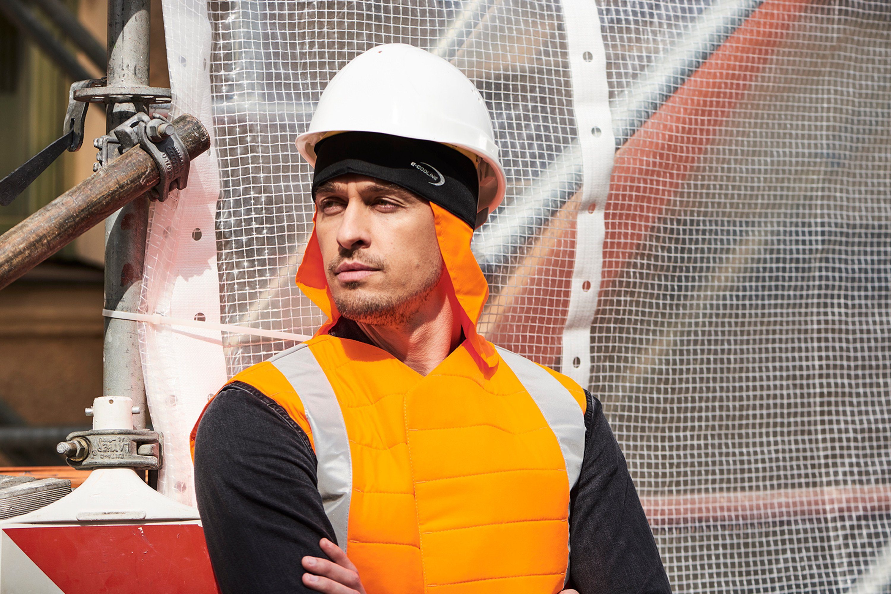 E.COOLINE Bandana -kühlendes Bandana m. Nackenschutz-Kühlung durch Aktivierung m. Wasser, aktive Kühlung, Klimaanlage zum Anziehen, kühlend, Hitzeschutz