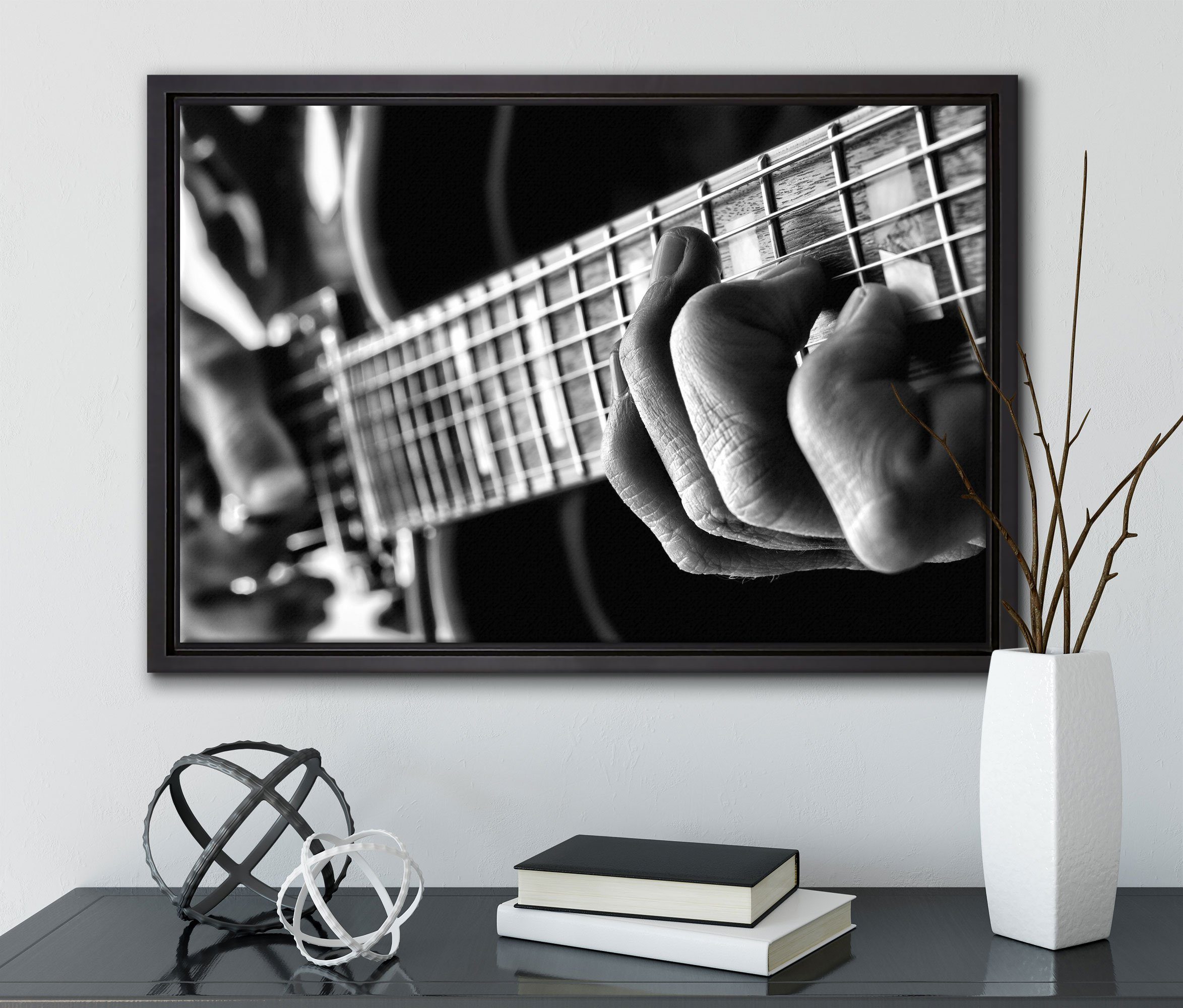 Pixxprint Leinwandbild Gitarre spielen, Wanddekoration fertig in Schattenfugen-Bilderrahmen St), inkl. gefasst, Zackenaufhänger einem bespannt, Leinwandbild (1