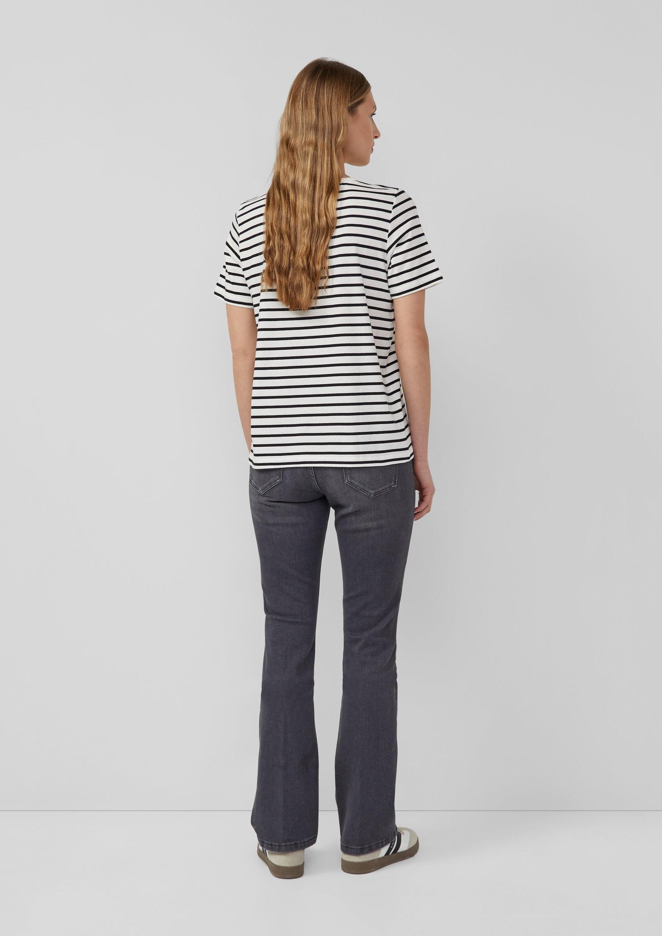 s.Oliver Kurzarmshirt T-Shirt Gestreiftes Jersey-T-Shirt mit Herz-Stickerei