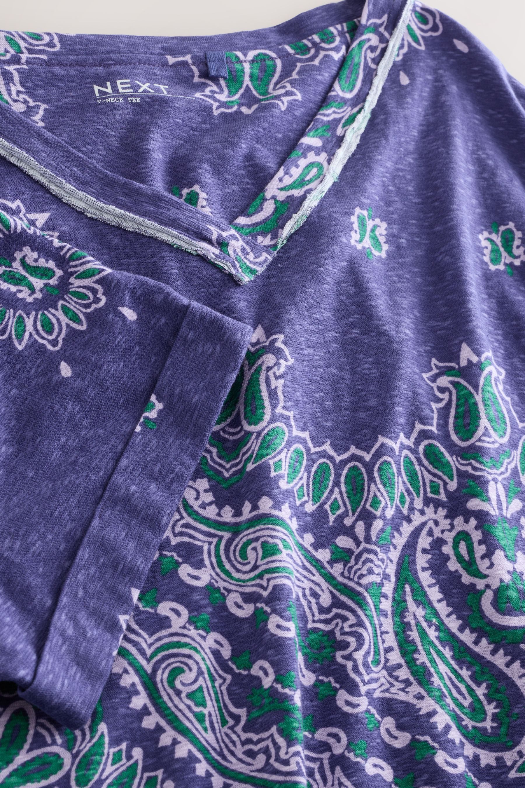 Next V-Shirt Kurzarm-T-Shirt mit V-Ausschnitt und Leinenoptik (1-tlg) günstig online kaufen