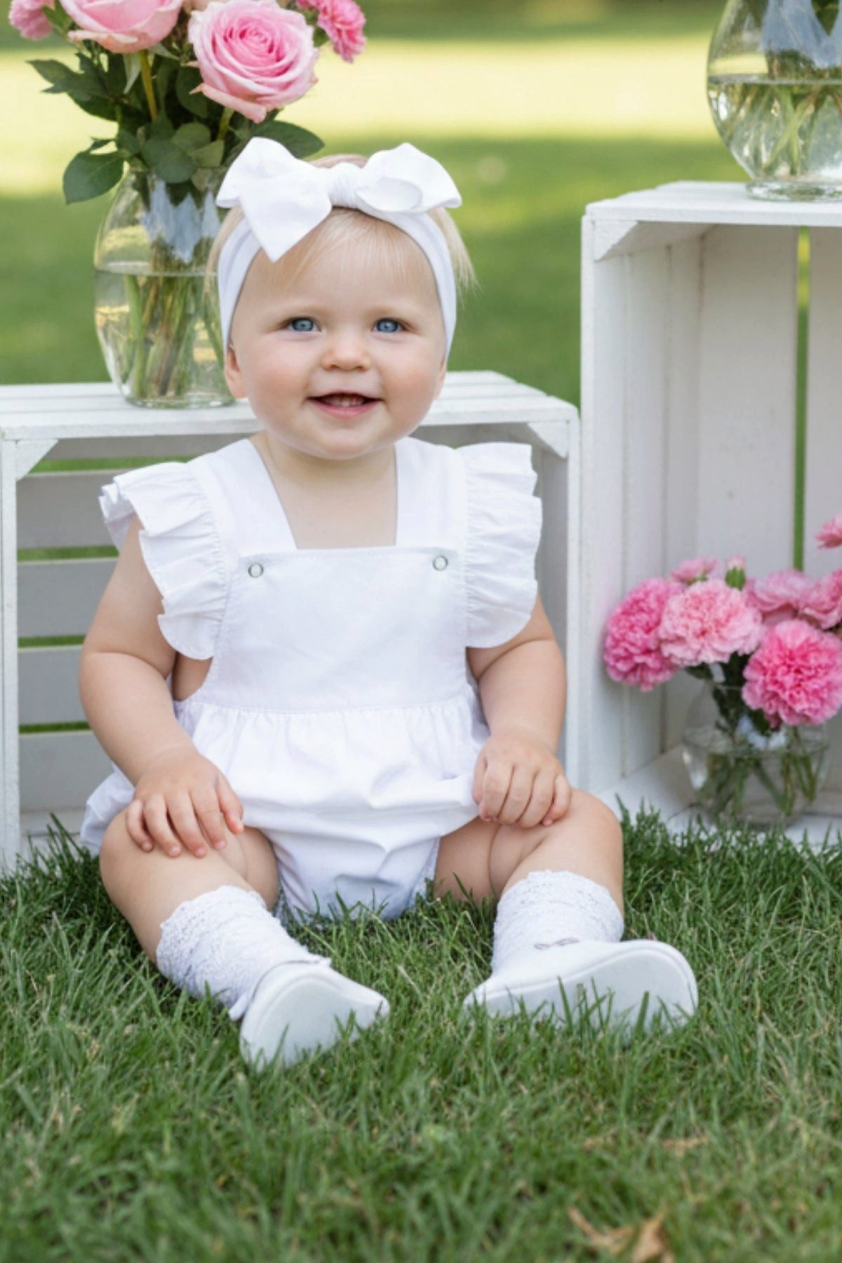 Parla Kids Strampler Bezaubernde Baby Salopette - weiß - mit Haarband