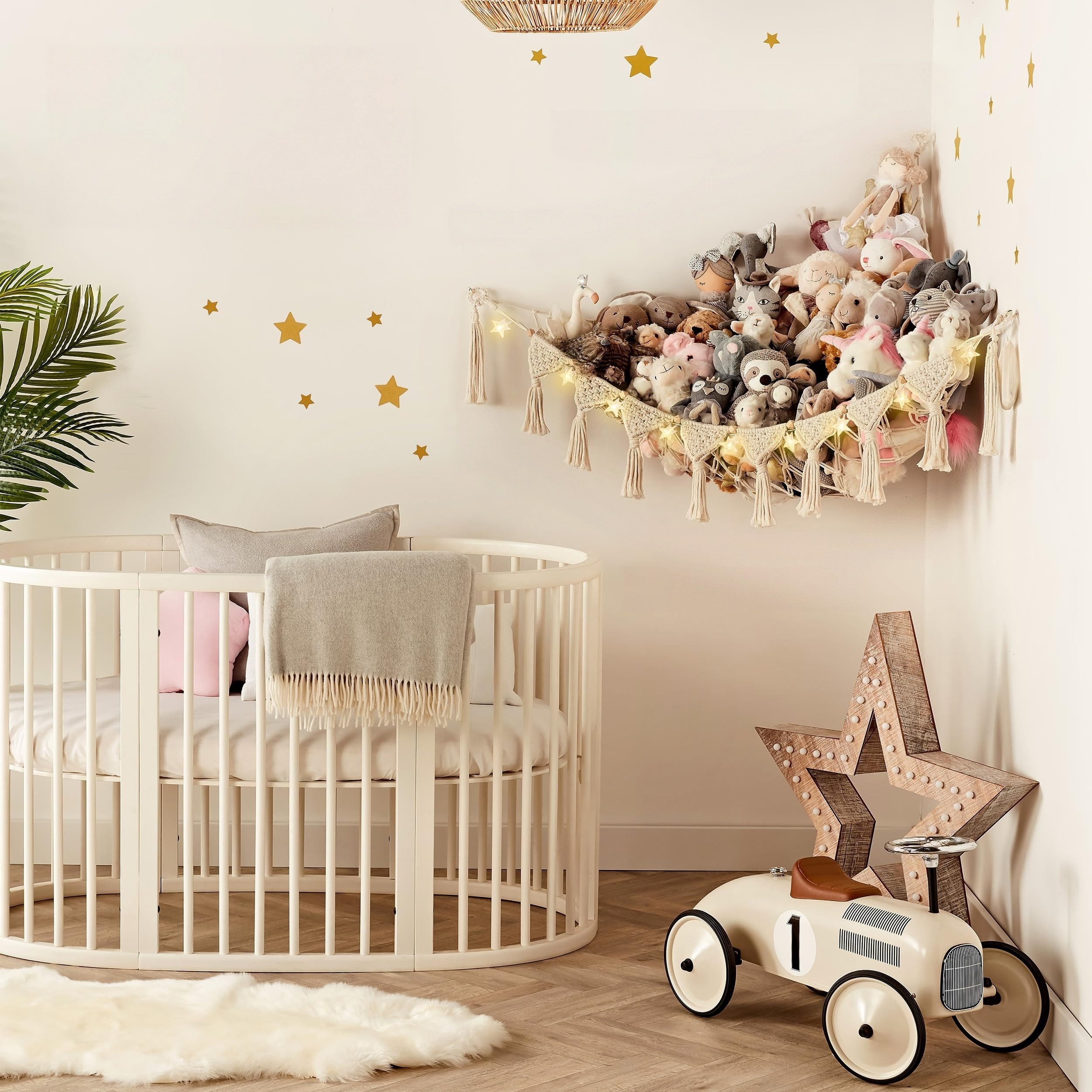 FOUORTUNATE-BEE Hängekorb Hängende Spielzeugaufbewahrung Netz für Kuscheltiere im Kinderzimmer, Boho Spielzeugnetz für Kuscheltiere, Ecken, Wände und Türen – Bild 3 von 5