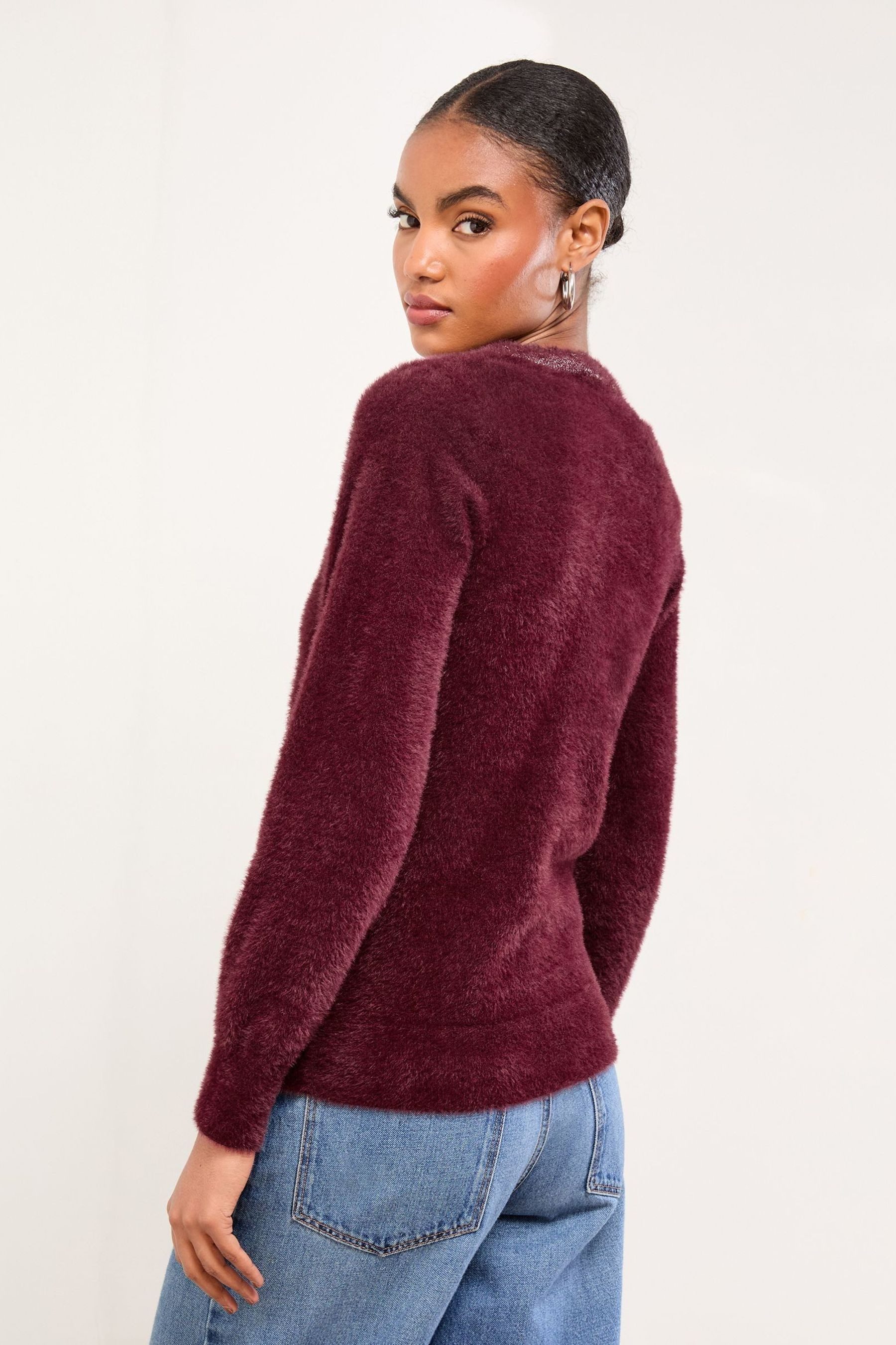 LIPSY Rundhalspullover Lipsy Federgarn-Weihnachtsstrickpullover, Regular (1 günstig online kaufen