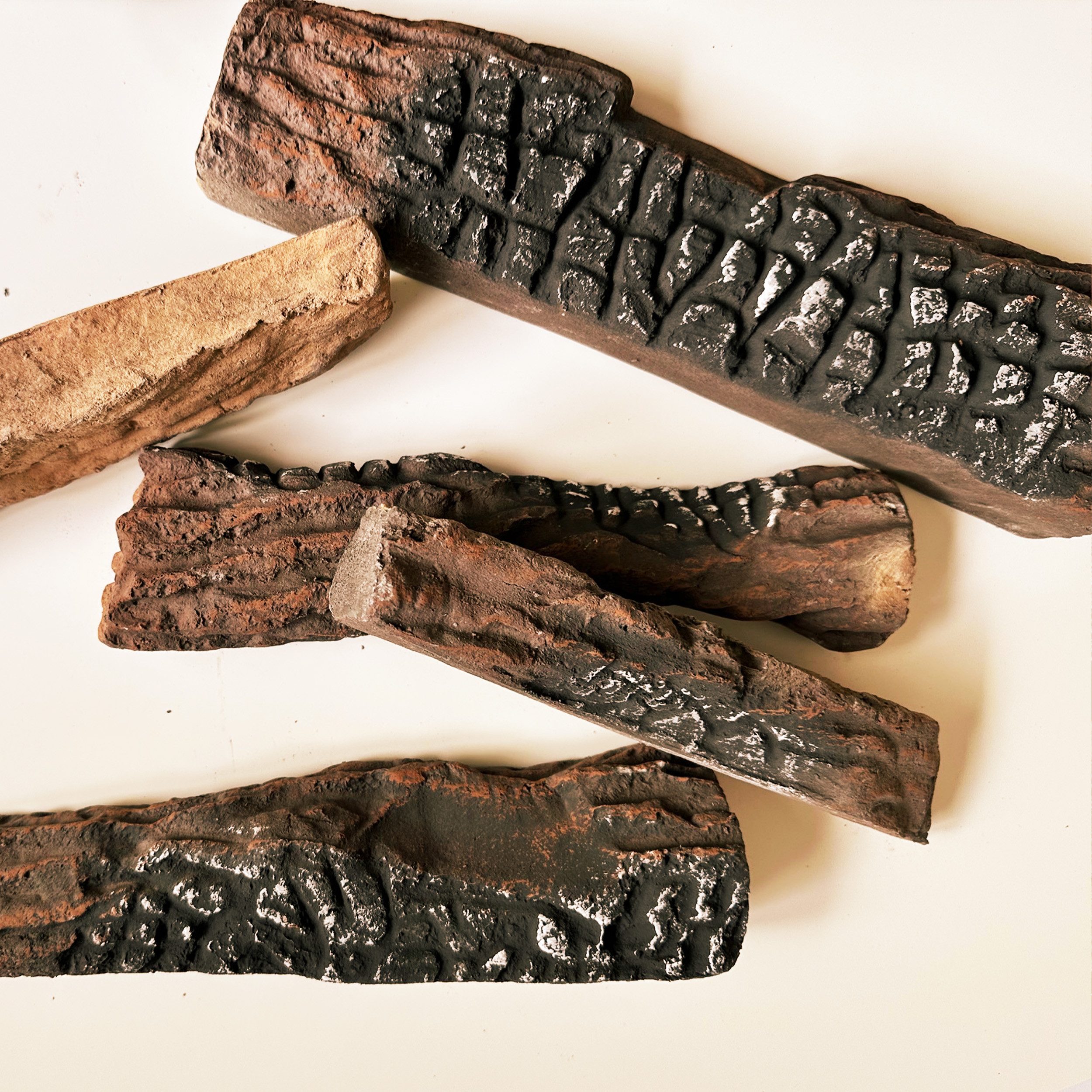 GLOW FIRE Elektrokamin Holzdekoration (5-Teilig) aus Keramik, Keramikholz, Hitzebeständig, Flexibel