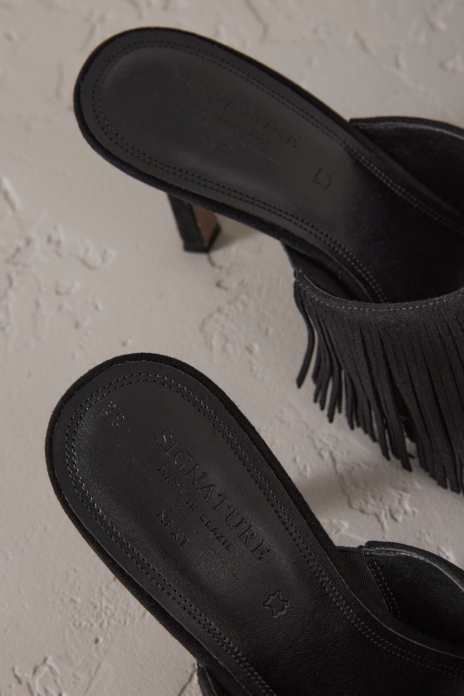 Next Signature Premium Leder-Riemchensandalen, Fransen Pantolette (1-tlg)