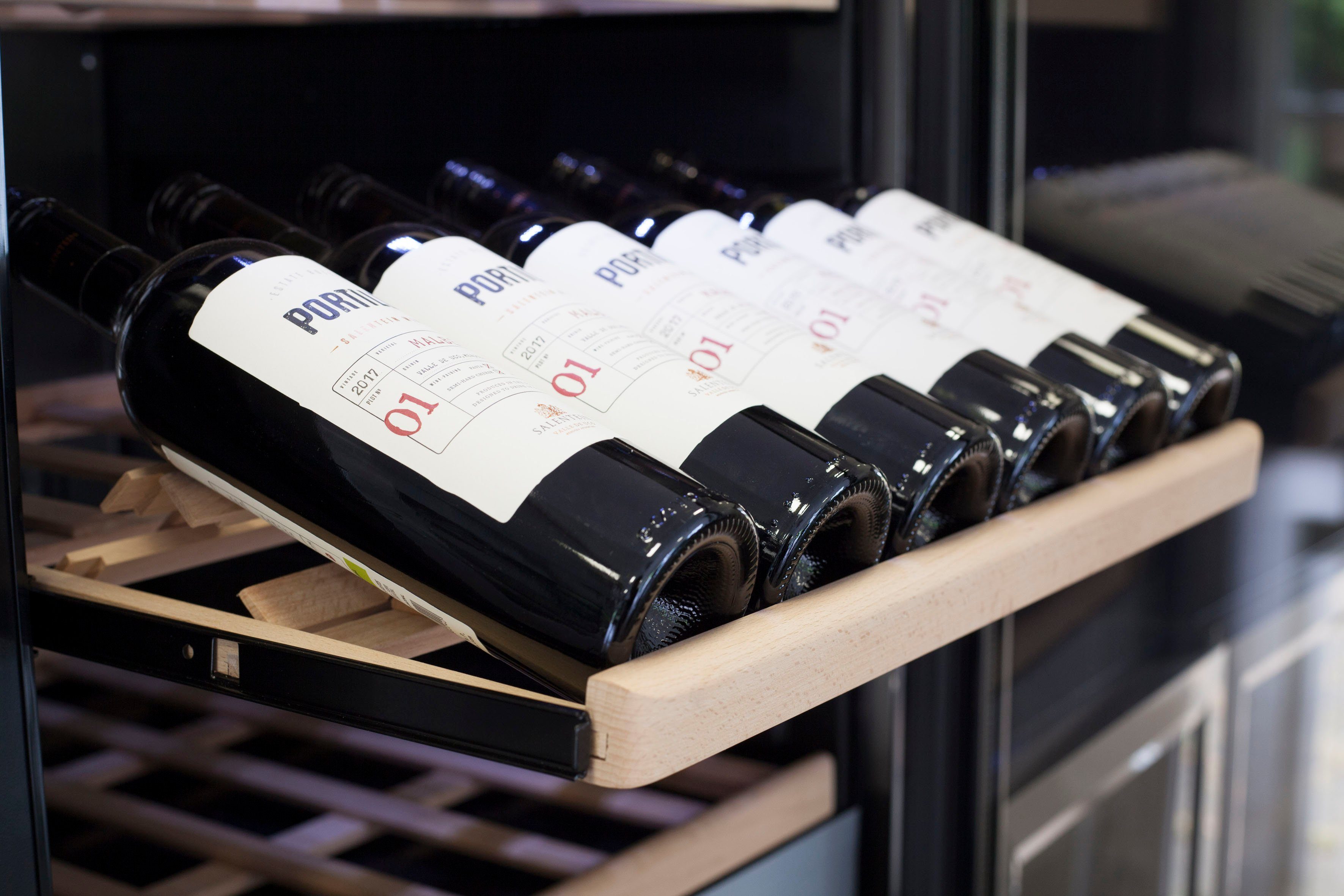 Caso Weinkühlschrank WineComfort 1260 Smart