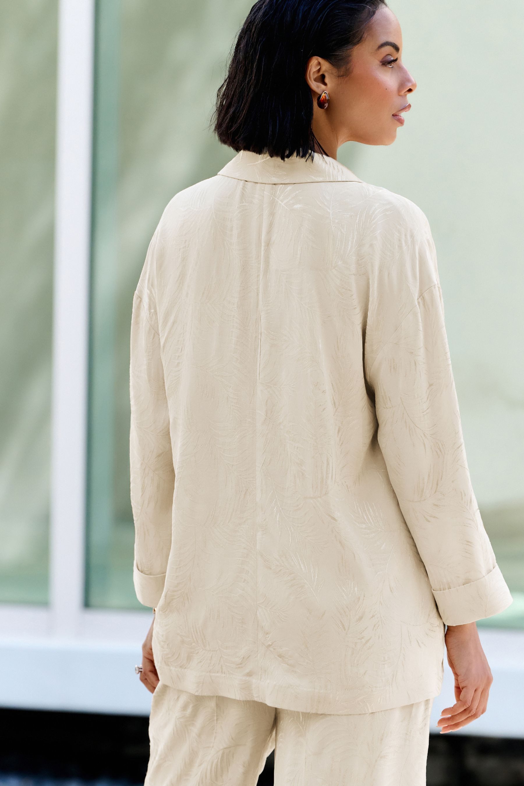 Next Jackenblazer Zweireihige Jacke aus Satin-Jacquard (1-tlg) günstig online kaufen