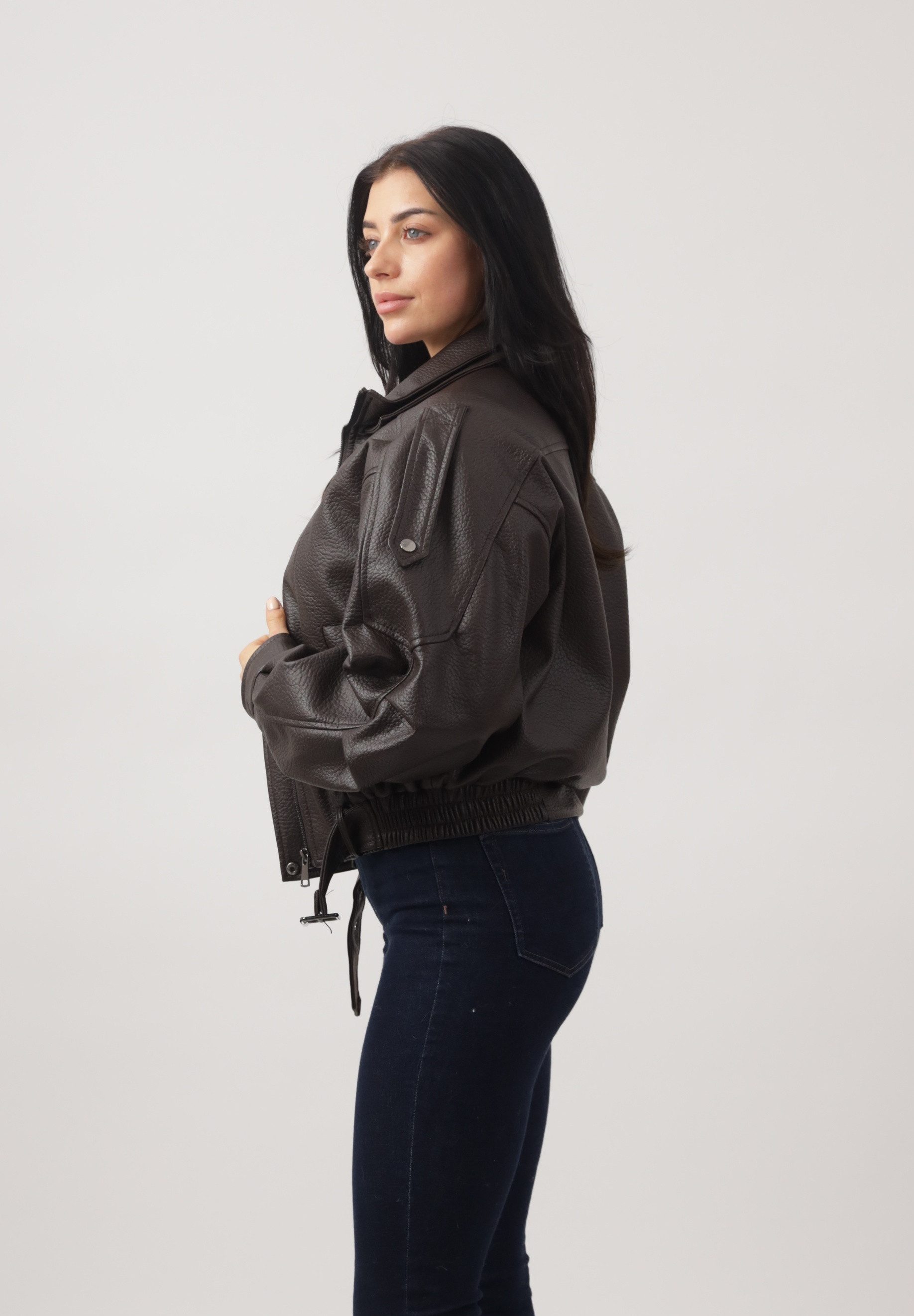 Cherry KoKo Bikerjacke — Damen Bikerjacke in Lederoptik mit Reverskragen und Gürtel