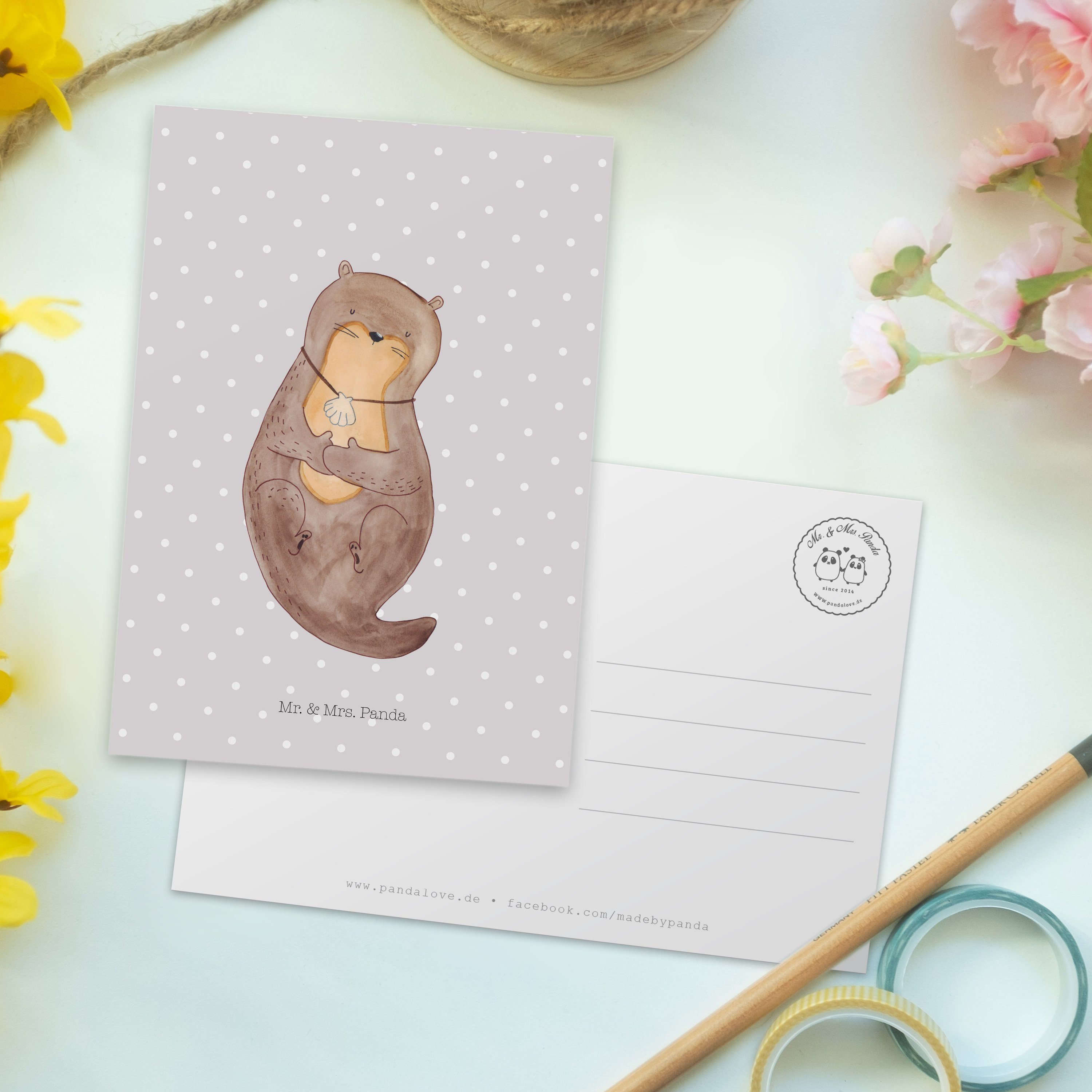 Otter mit Pastell Geschenk, Mr. Panda Grau Otterliebe, Mrs. - Muschelmedaillon Postkarte & Mot -