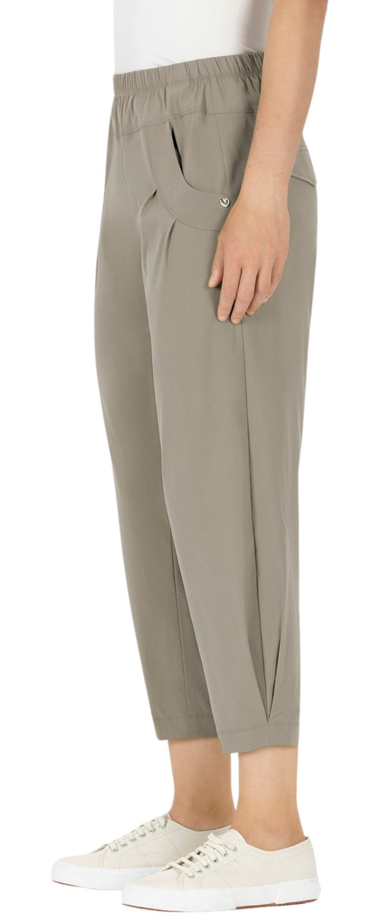 Stehmann Schlupfhose Stehmann, Rachell-650 in leichter Sommerqualität mit Faltendetails Faltendetails an den Taschen