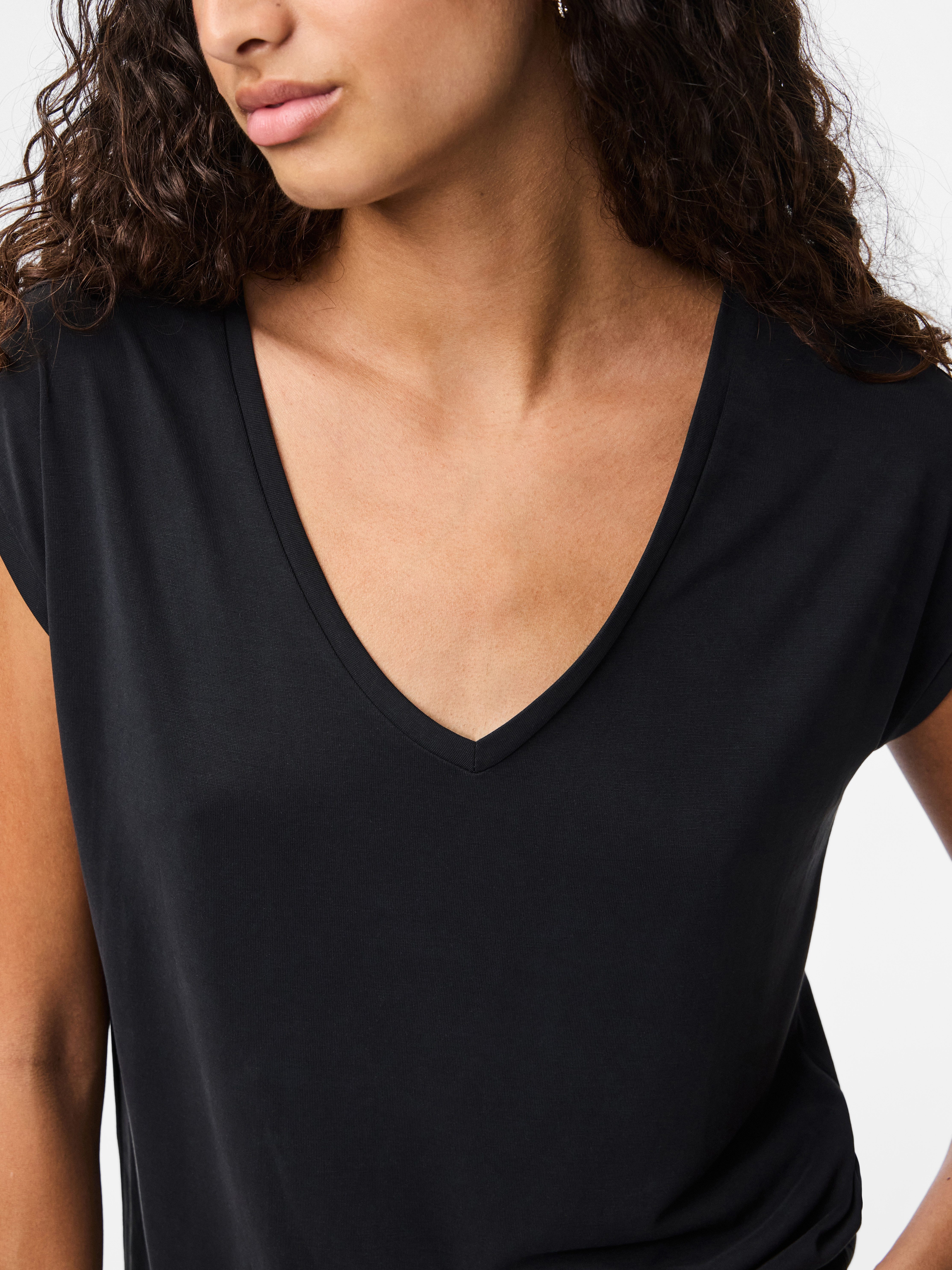 pieces Kurzarmshirt PCKAMALA TEE NOOS BC Materialmix, regular fit