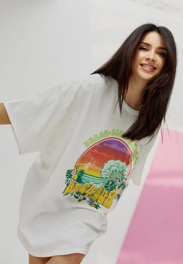 Worldclassca T-Shirt Worldclassca Oversized BEACH BUM Print T-Shirt lang Sommer Oberteil