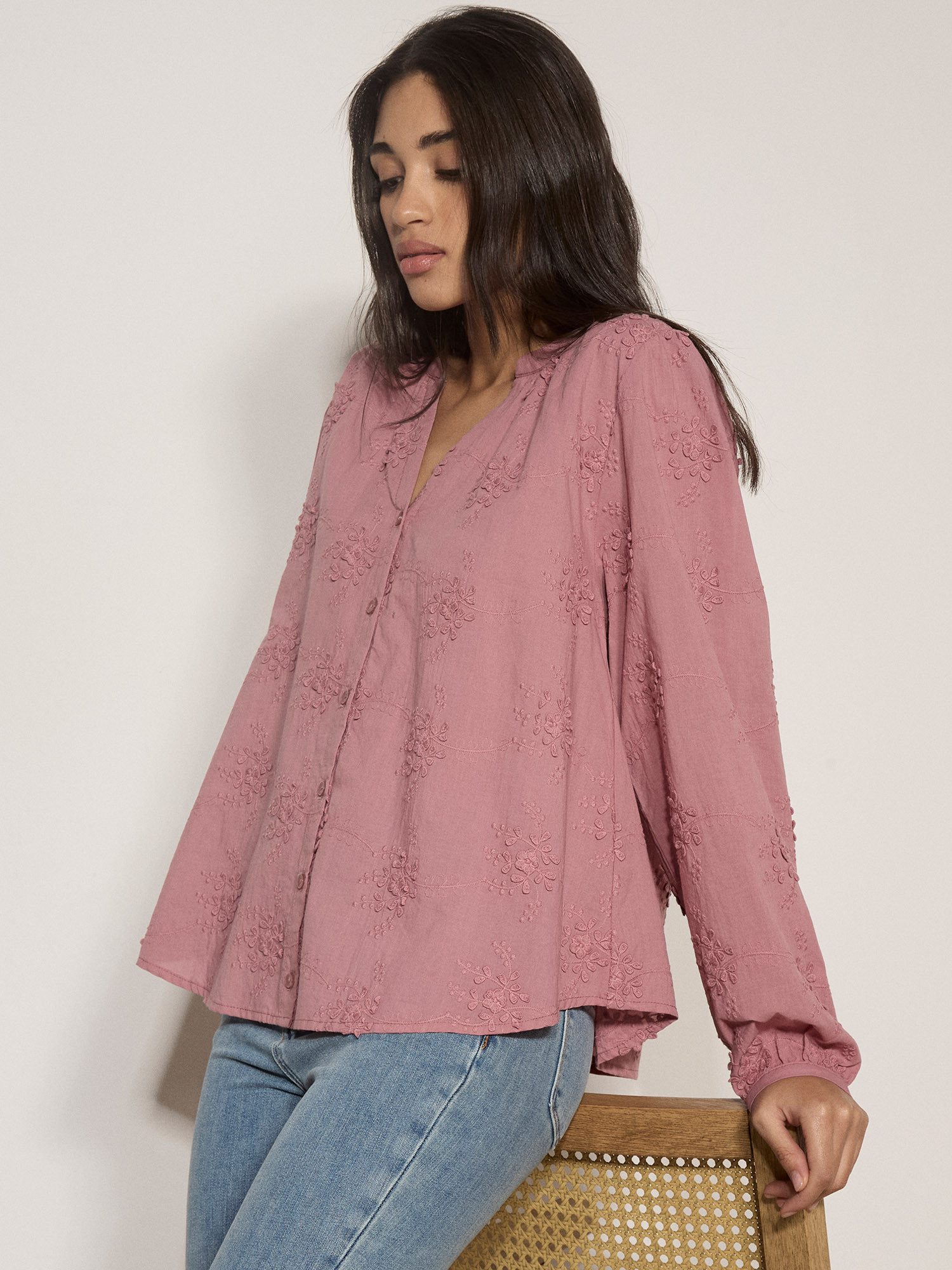 Apricot Spitzenbluse Floral bestickte Bluse mit Ballonärmeln
