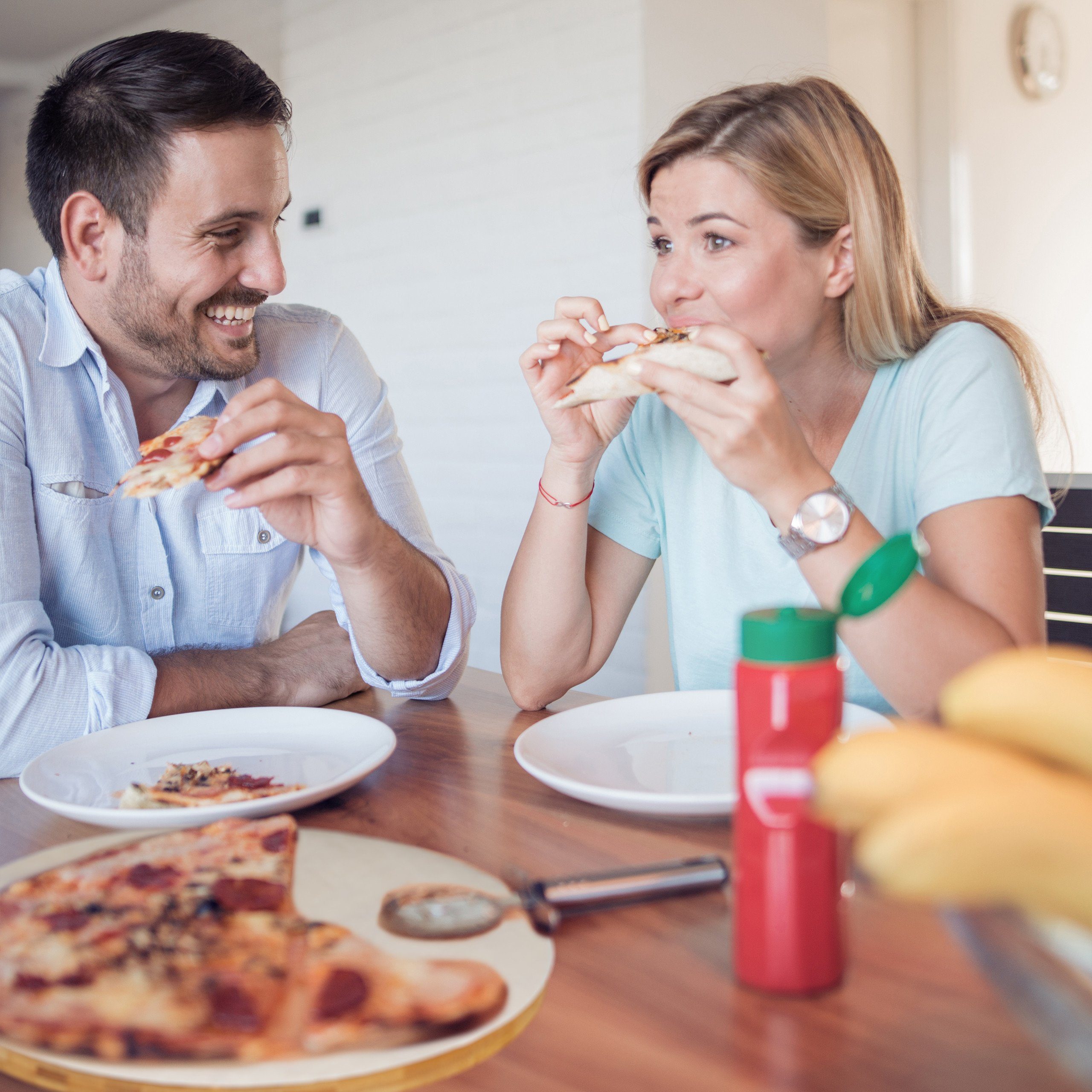 relaxdays Pizzaschneidebrett Pizzabrett Bambus 2er Set mit Backpapier, Bambus, (2-St) – Bild 3 von 5