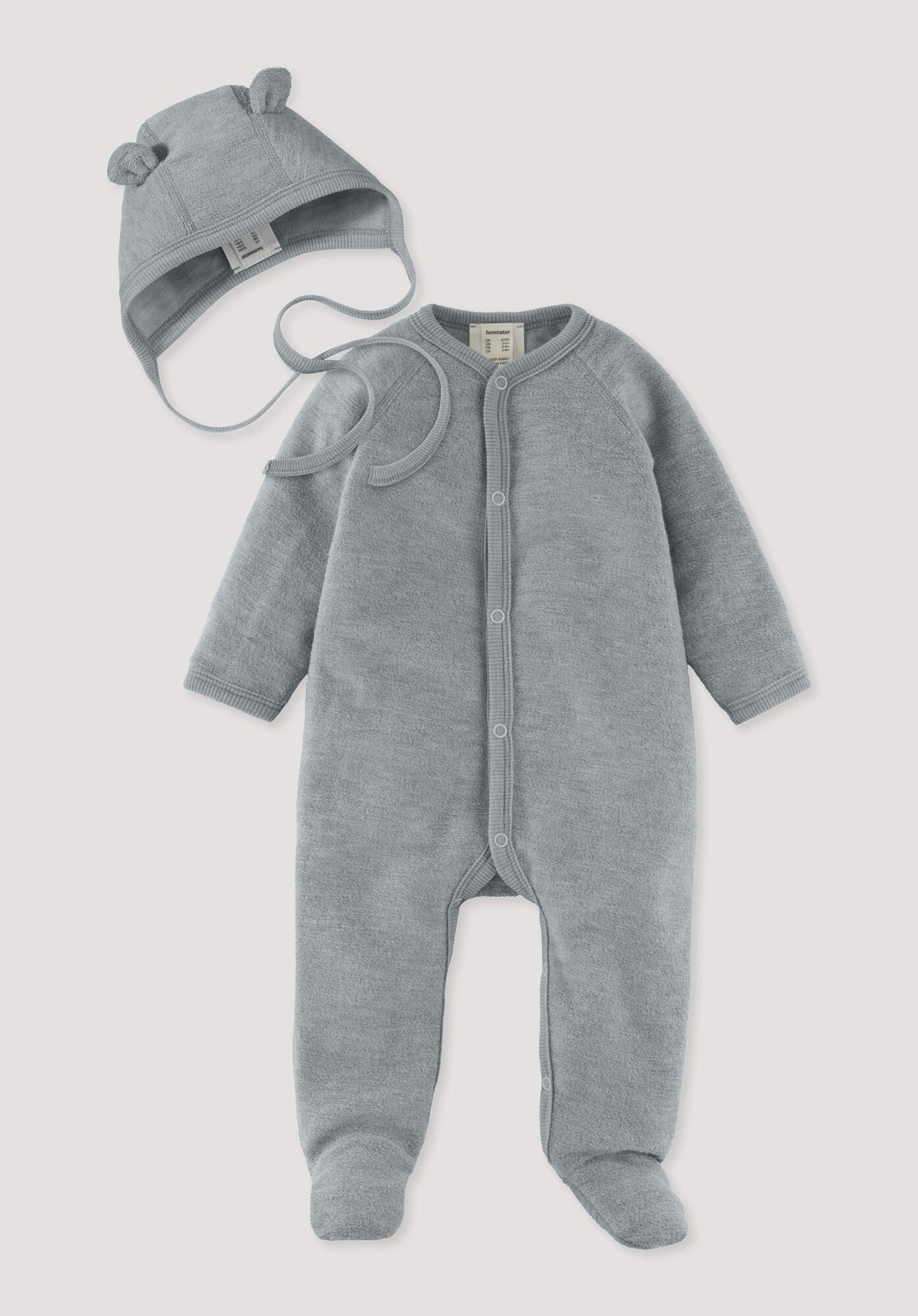 Hessnatur Erstausstattungspaket aus reiner Bio-Merinowolle (Set, 1-tlg., Overall und Häubchen)