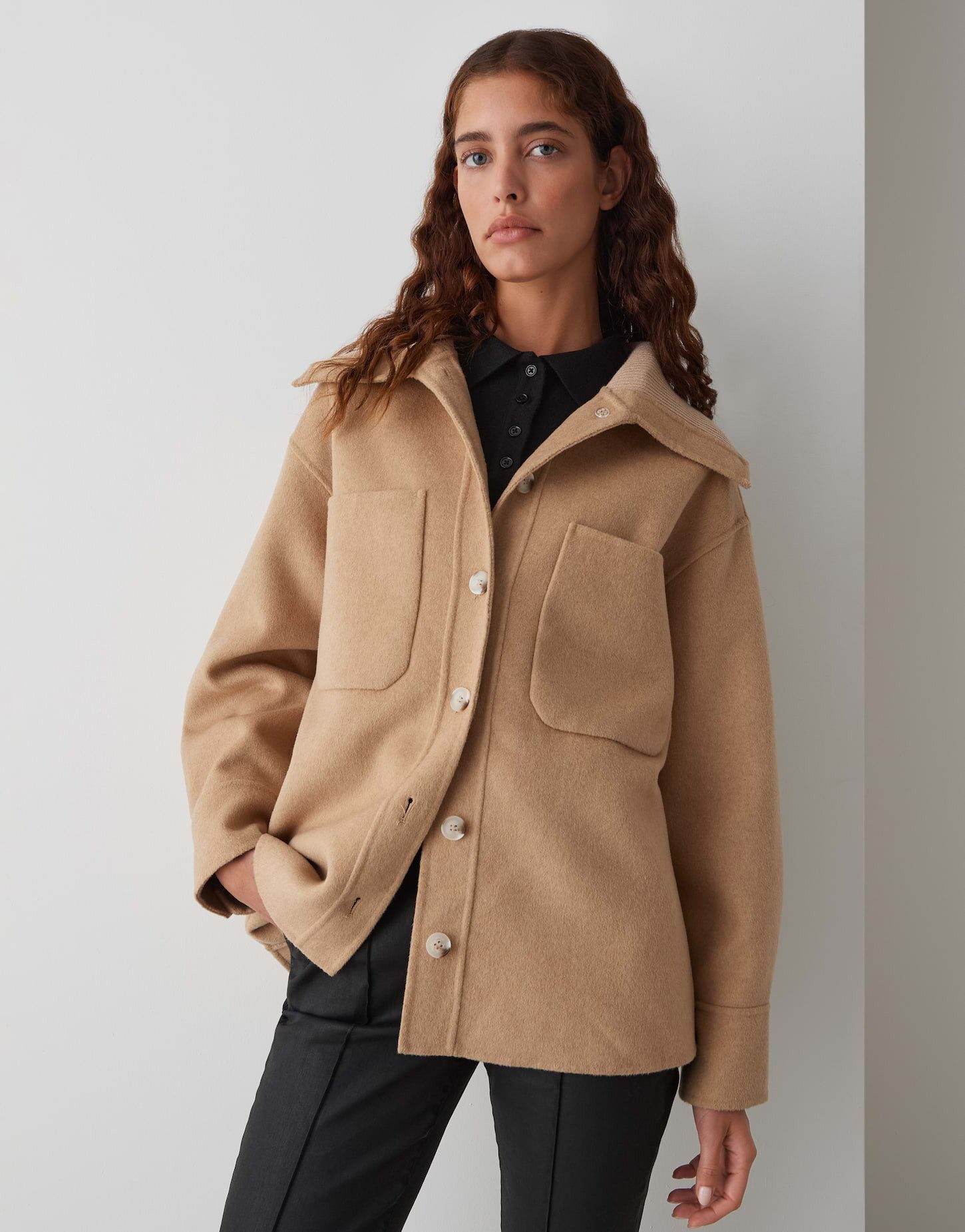 OPUS Wolljacke JOSIA mit breitem Strickkragen überschnittene Schulter mit Langarm, aufgesetzte Taschen vorne
