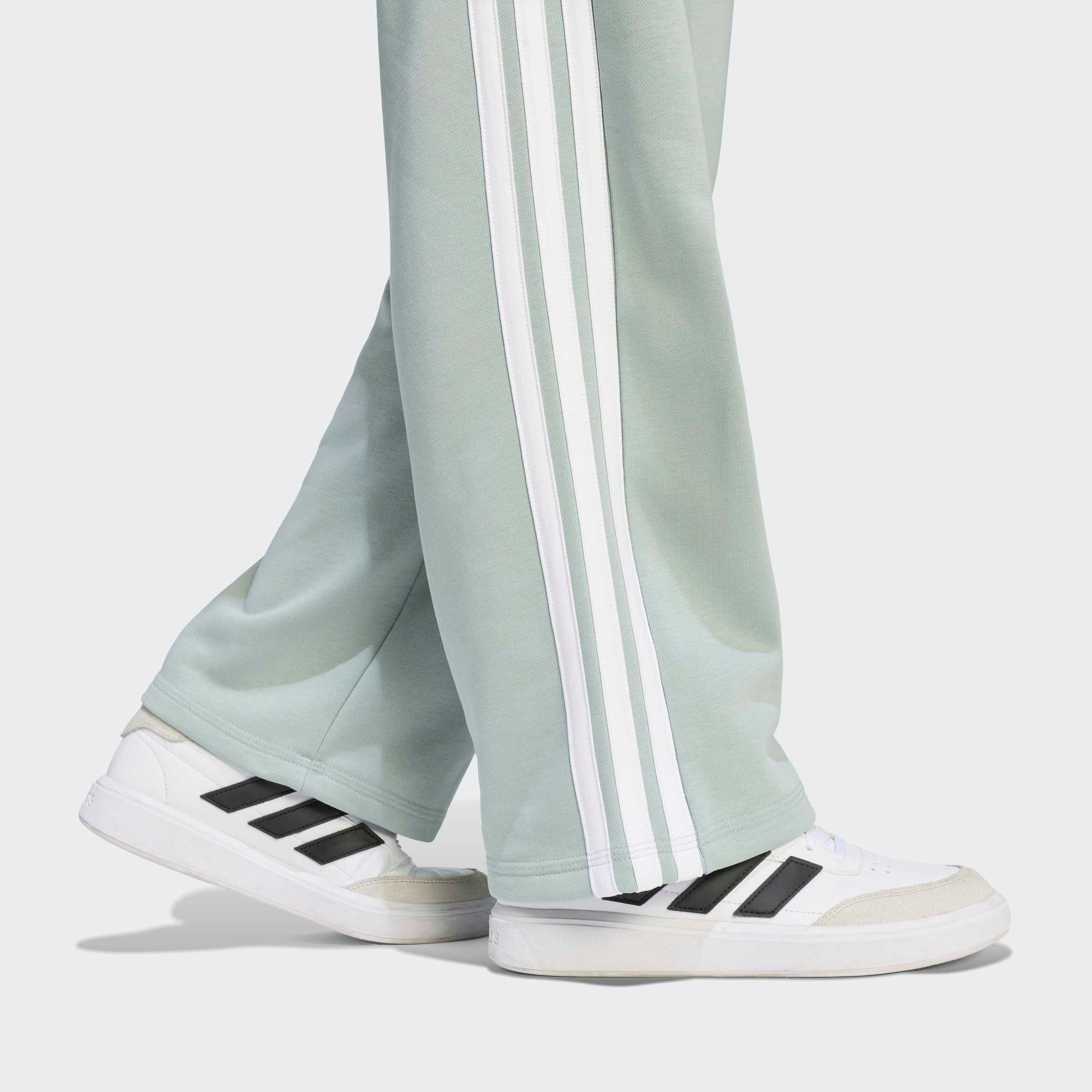 adidas Sportswear Sporthose ESSENTIALS für Kinder, aus Baumwolle, mit Gummizug, normal-weite Passform
