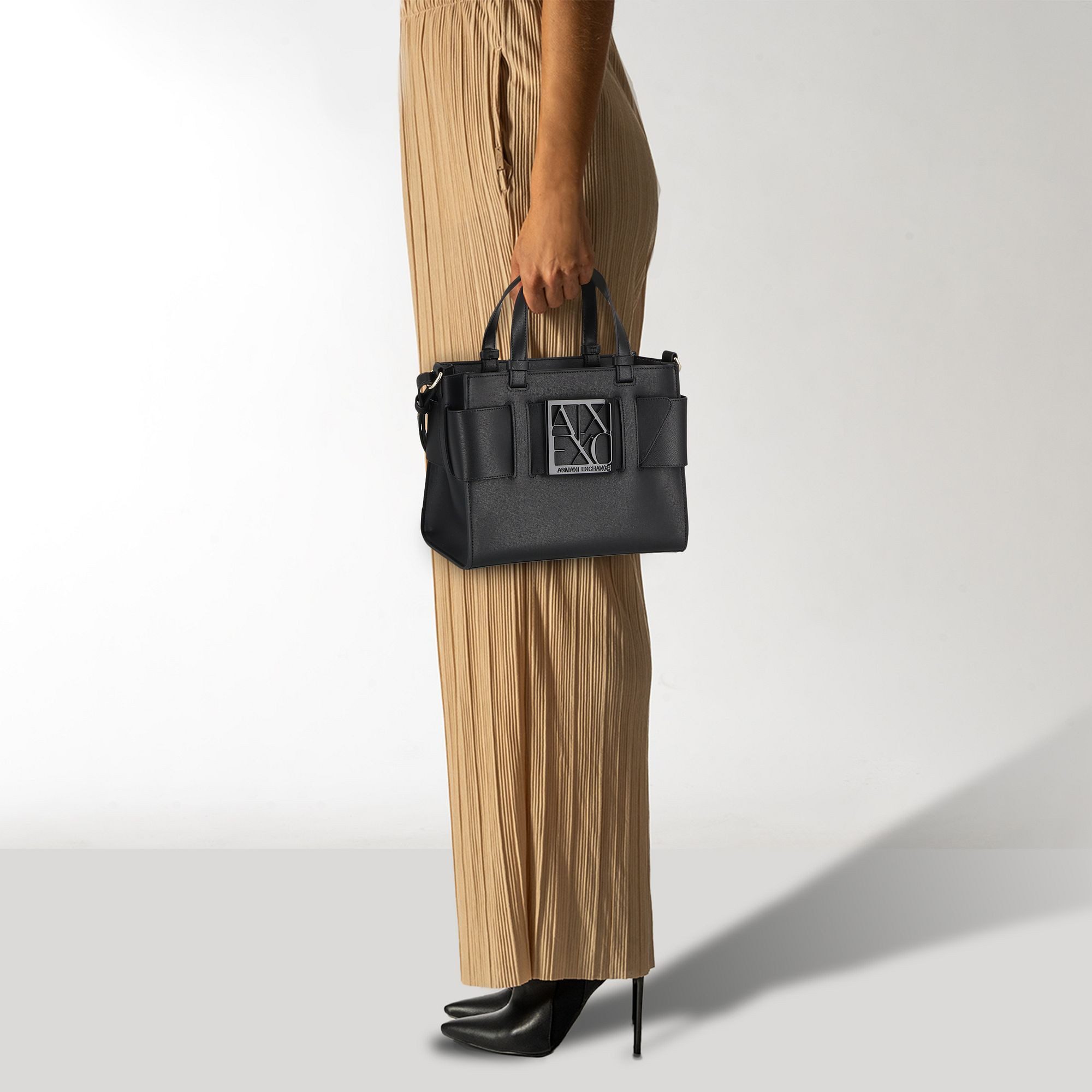 ARMANI EXCHANGE Henkeltasche, Polyurethan