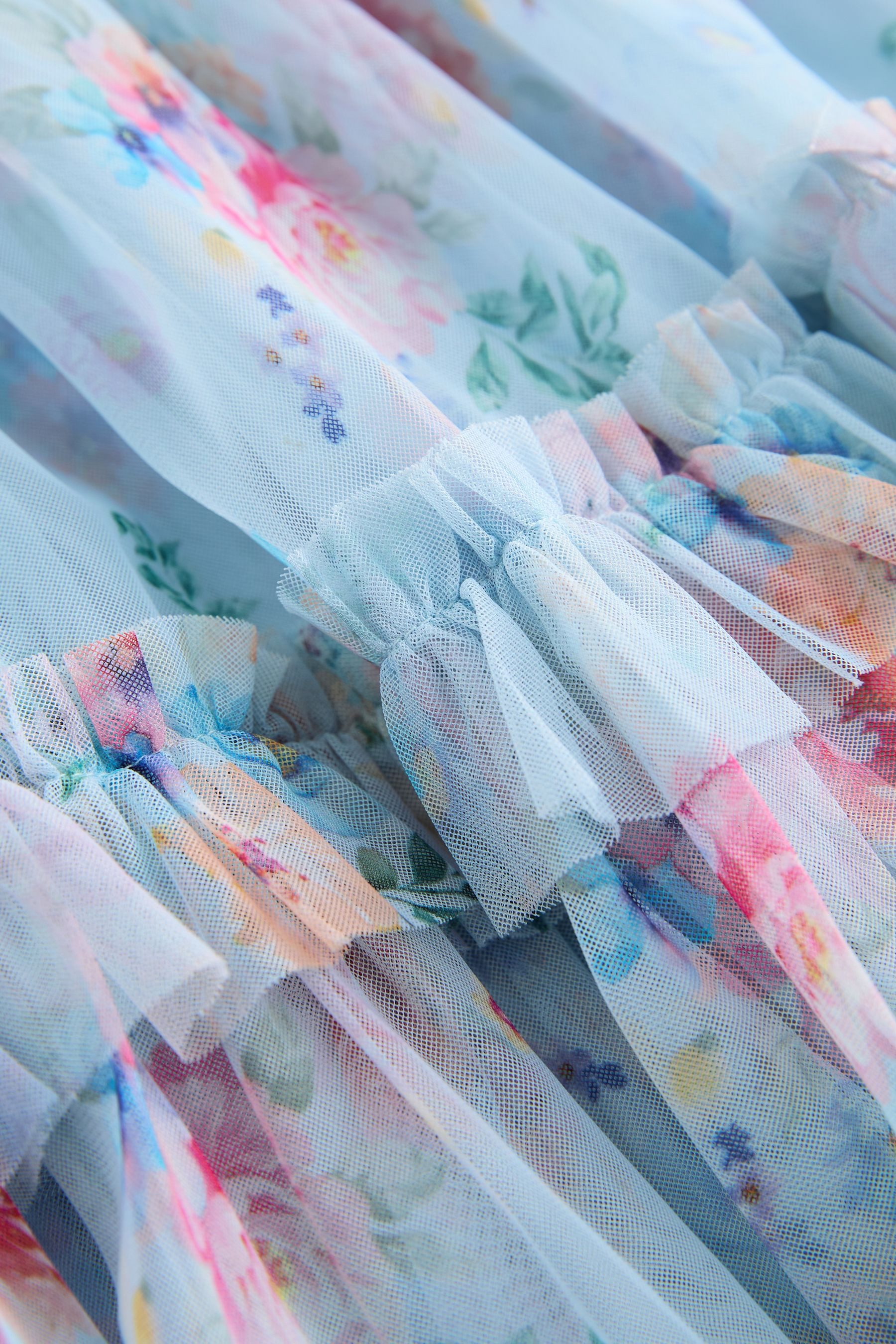 Next Partykleid Festliches Kleid aus Mesh mit Engelsärmeln (1-tlg)