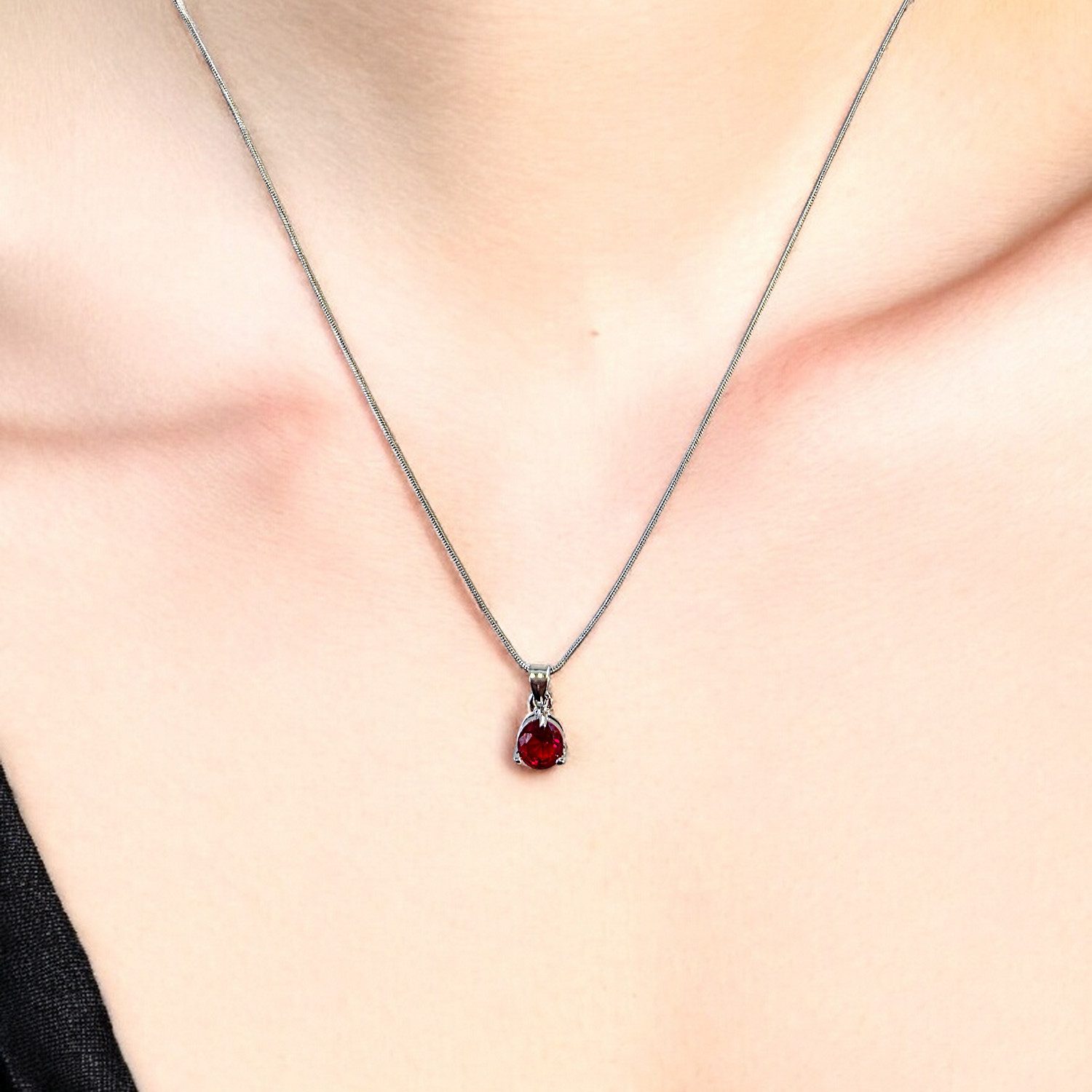 KARMA Schmuckset Damen Schmuckset mit funkelnden Kristallen Silber Rosa Rot Blau (Silberne Kette mit Anhänger, Kristallschmuck Damen), Modeschmuck Damen Eleganter Schmuck