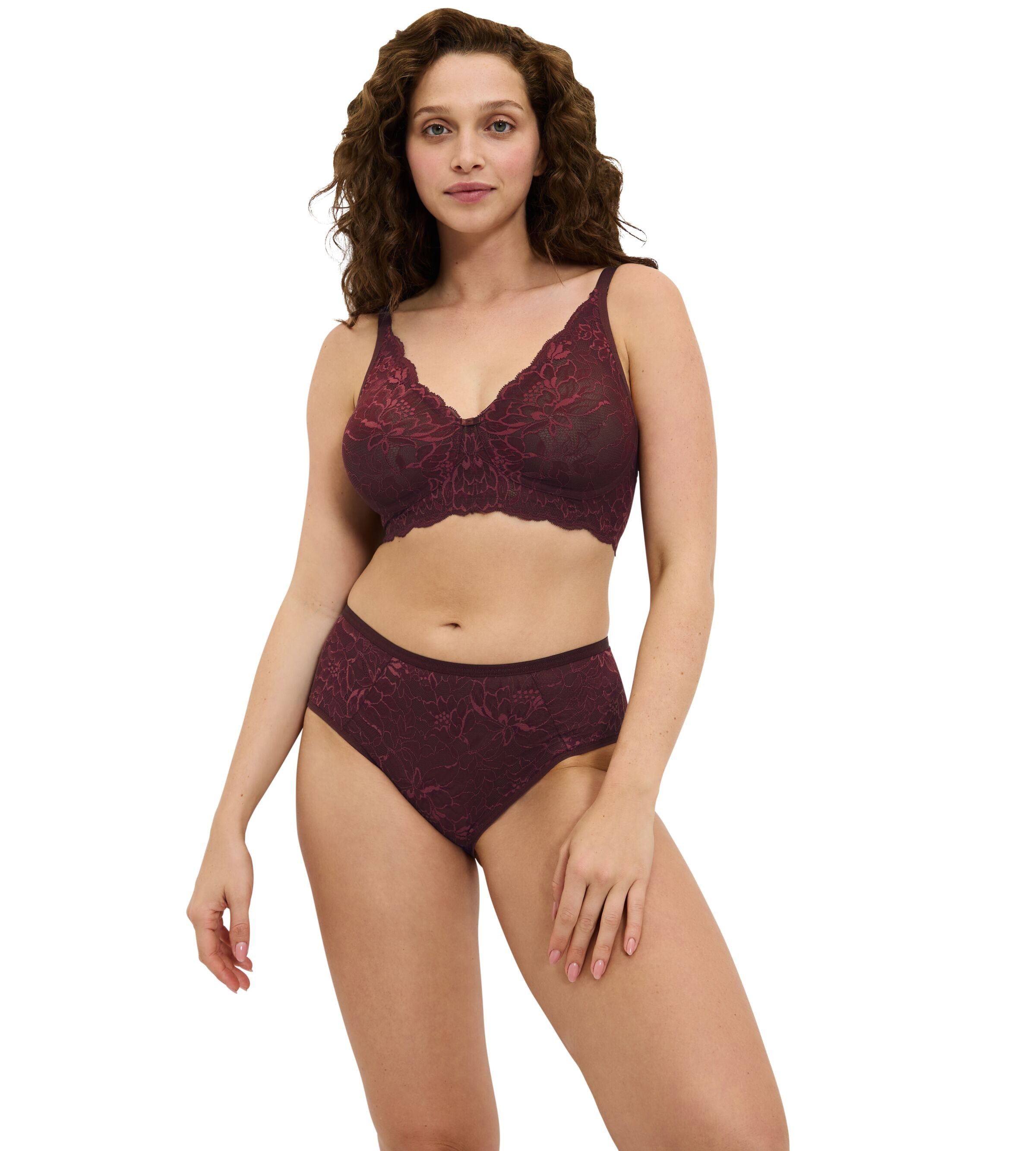 Triumph Bügelloser BH Amourette Charm T Stretch-Spitze, leicht, weich, tiefer V-Ausschnitt